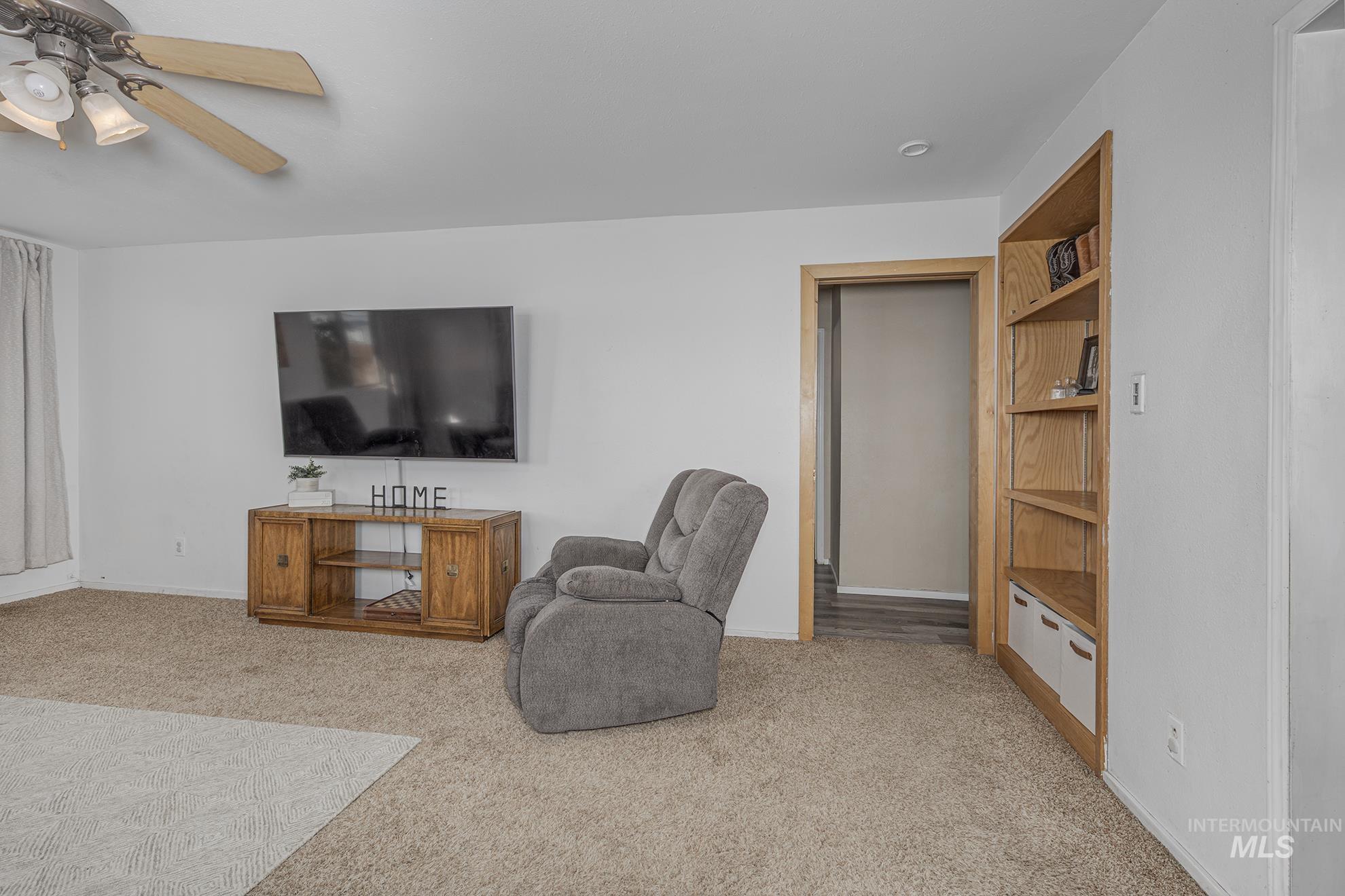 1534 NE 10th Ave., Payette, Idaho 83661, 2 Bedrooms, 7 Rooms, Business/Commercial For Sale, Price $359,000, 98962394