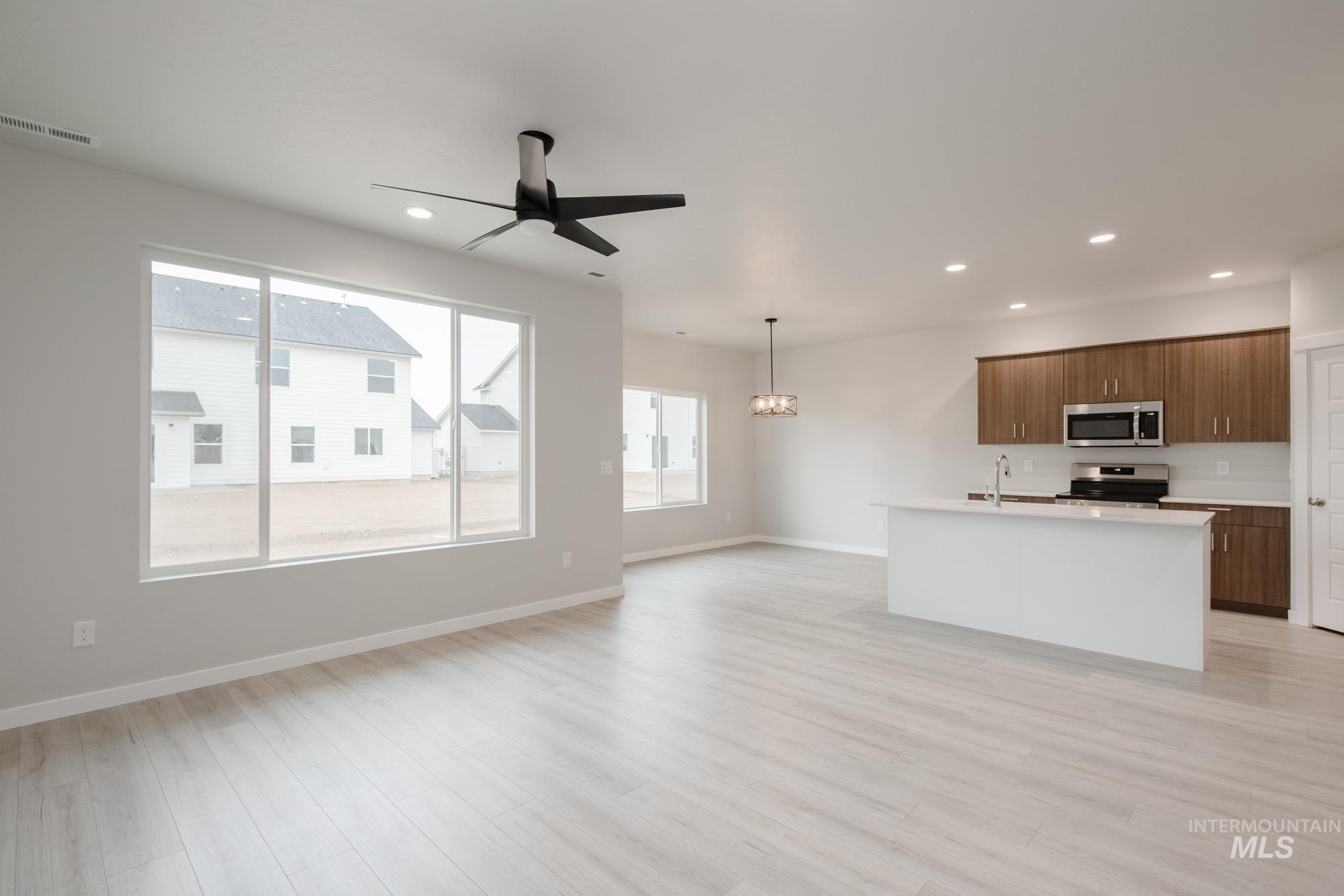 6278 W Karpathos St, Meridian, Idaho 83646, 3 Bedrooms, 2 Bathrooms, Residential For Sale, Price $454,990,MLS 98962399