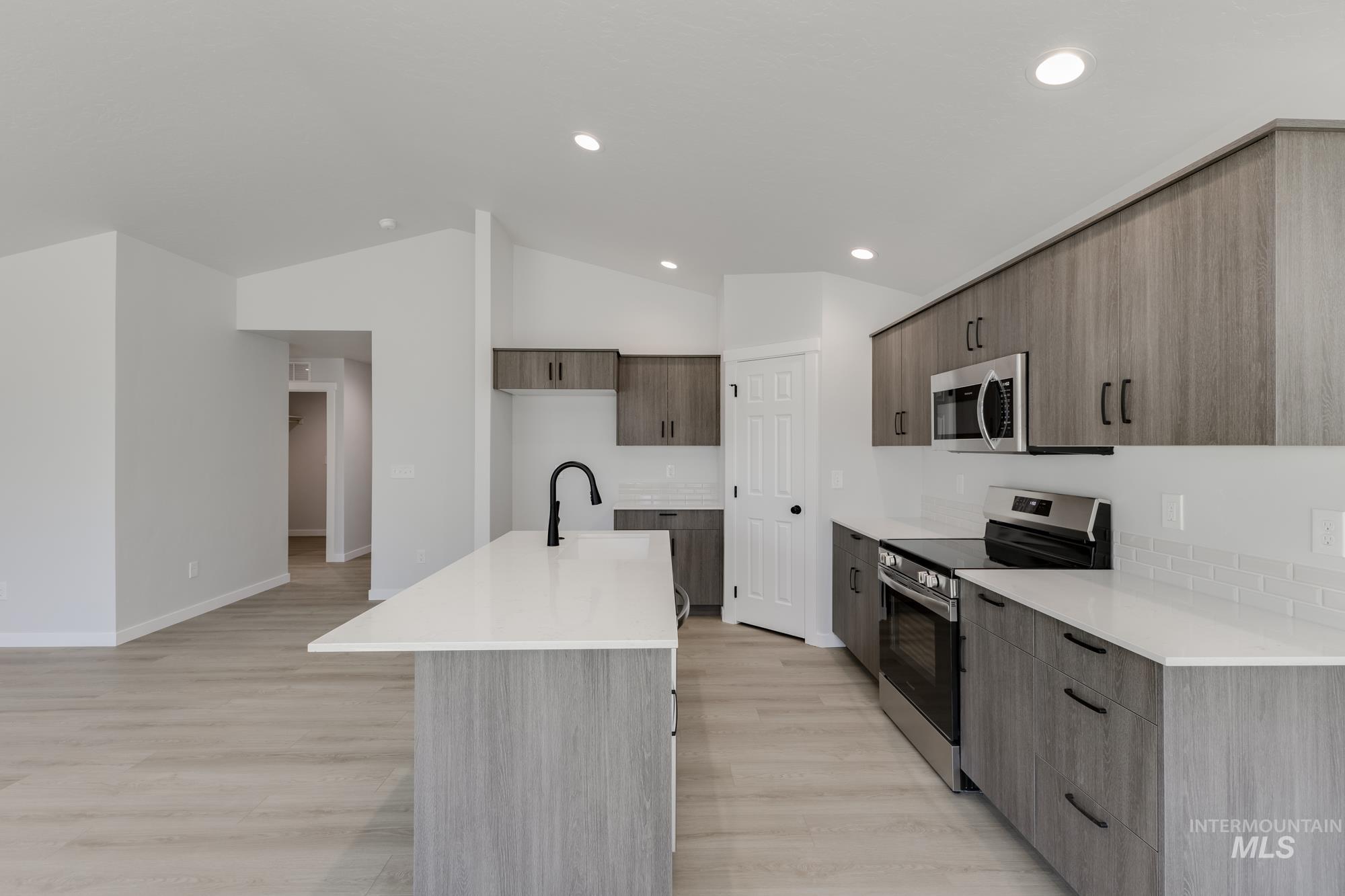 18360 N Trumpet Lily Ave, Nampa, Idaho 83687, 3 Bedrooms, 2 Bathrooms, Residential For Sale, Price $414,990,MLS 98962405