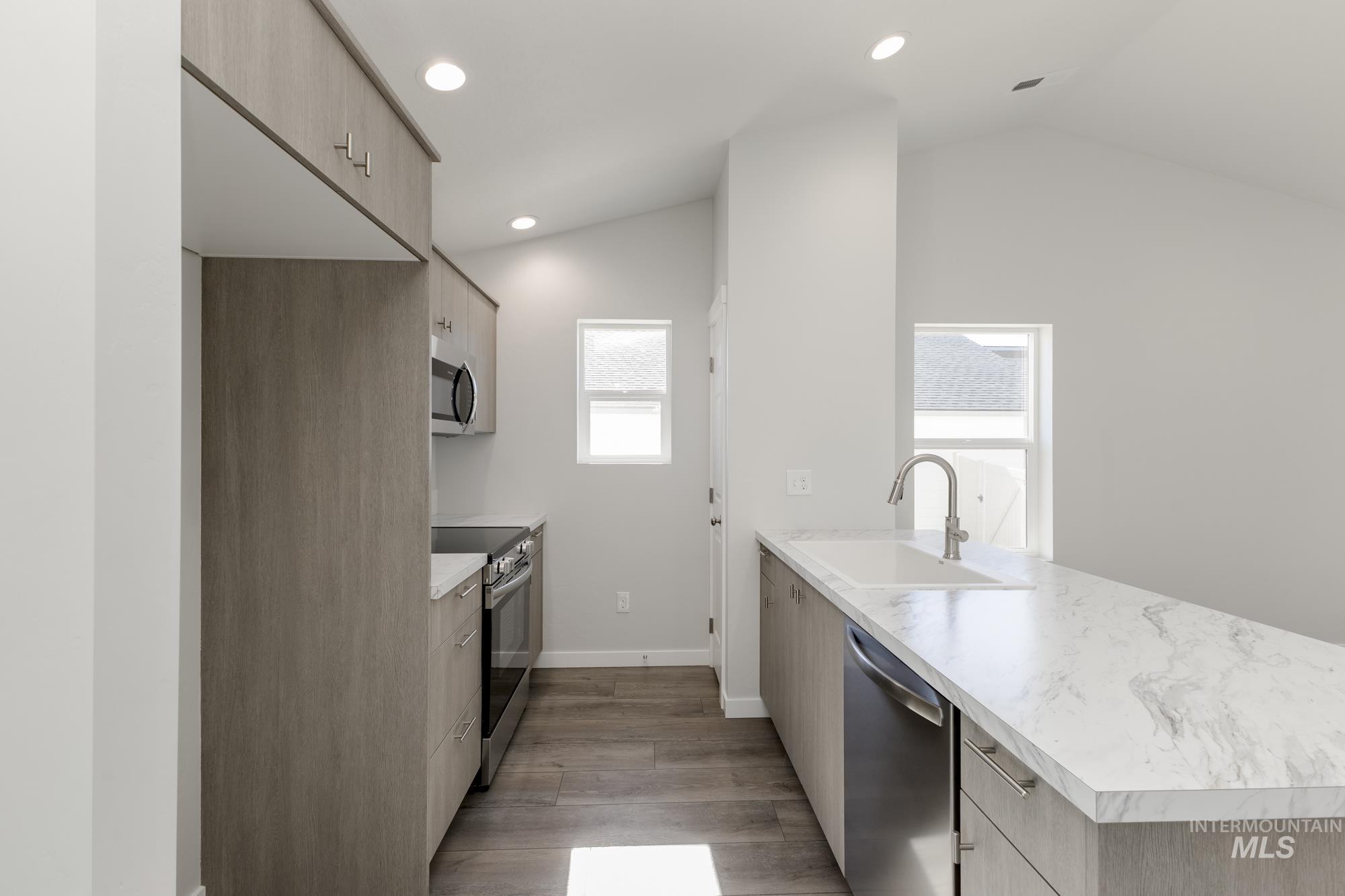 18346 N Trumpet Lily Ave, Nampa, Idaho 83687, 3 Bedrooms, 2 Bathrooms, Residential For Sale, Price $369,990,MLS 98962406