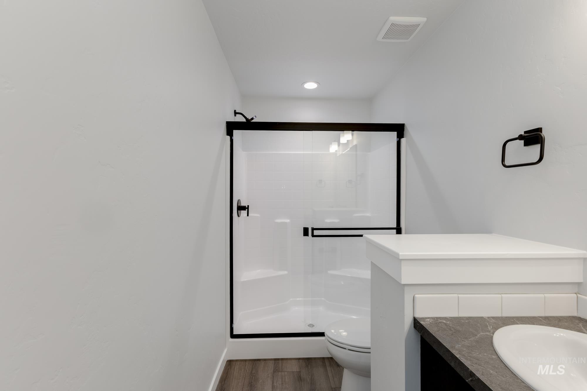 18332 N Trumpet Lily Ave, Nampa, Idaho 83687, 3 Bedrooms, 2 Bathrooms, Residential For Sale, Price $374,990,MLS 98962407