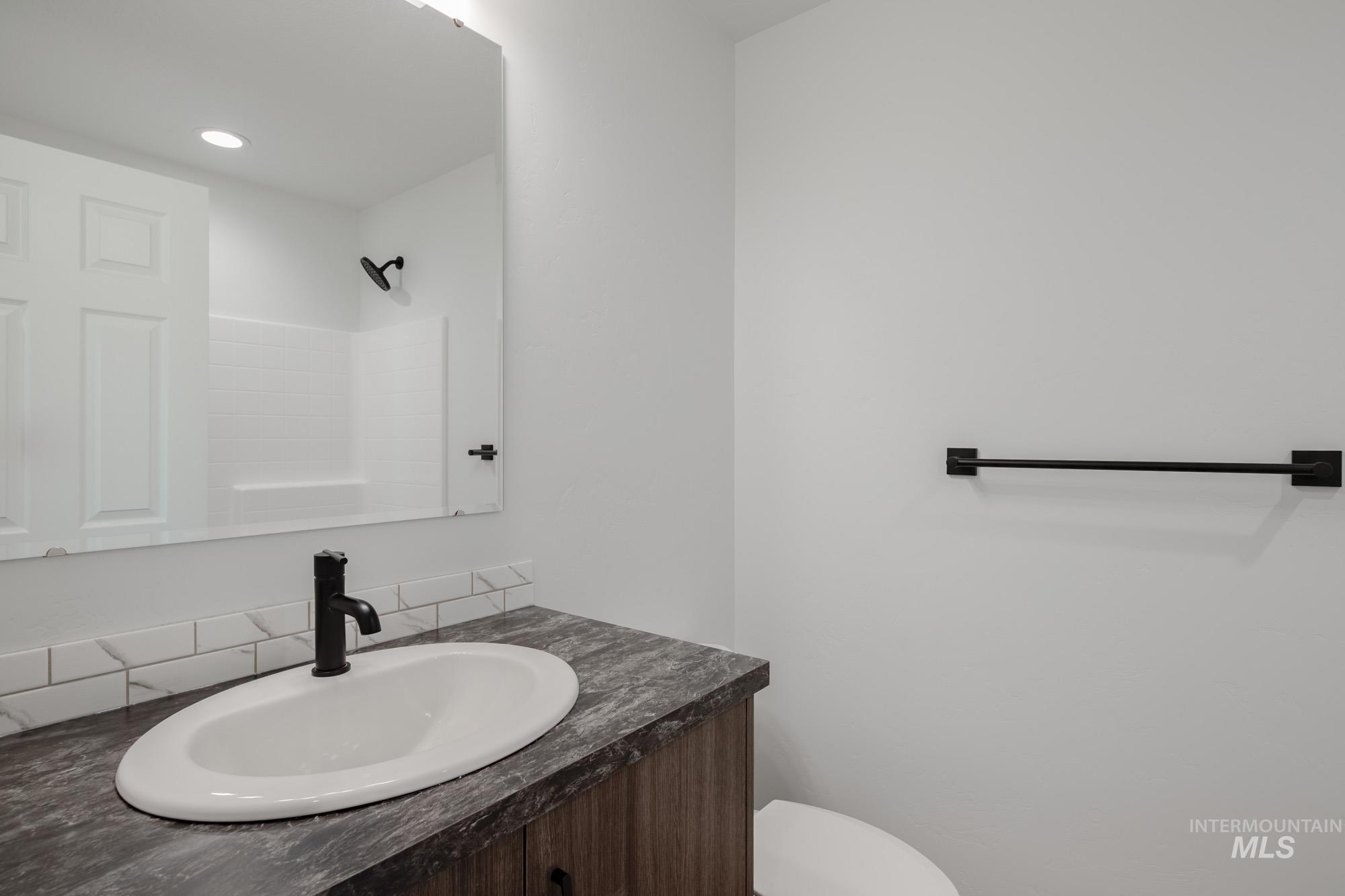 18138 N Azalea Ave, Nampa, Idaho 83687, 3 Bedrooms, 2 Bathrooms, Residential For Sale, Price $371,990,MLS 98962409