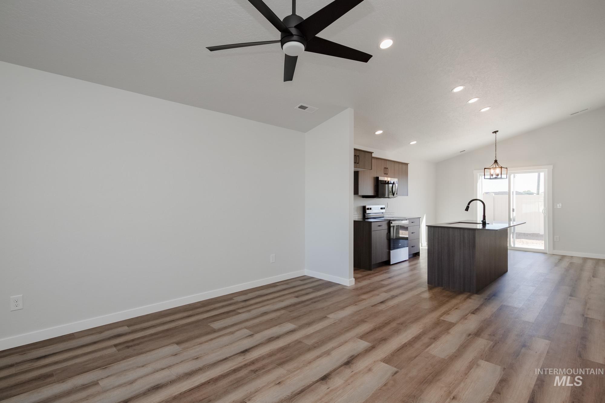 18138 N Azalea Ave, Nampa, Idaho 83687, 3 Bedrooms, 2 Bathrooms, Residential For Sale, Price $371,990,MLS 98962409