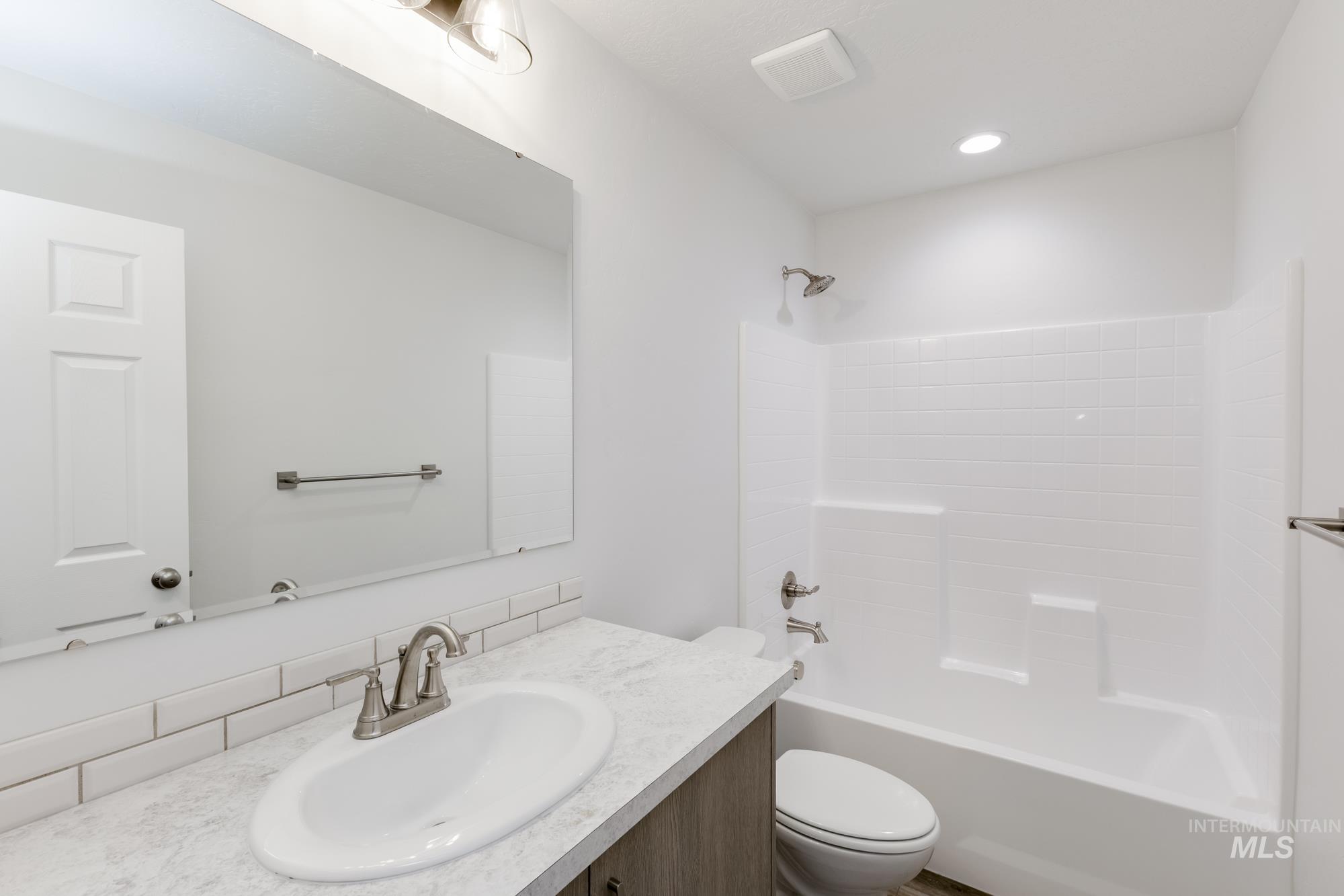 11033 Cart St, Caldwell, Idaho 83605, 4 Bedrooms, 2 Bathrooms, Residential For Sale, Price $404,990,MLS 98962410