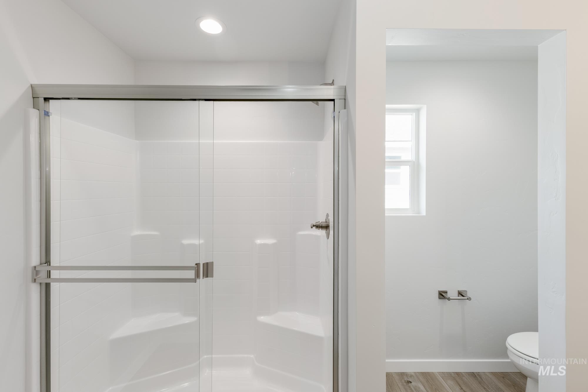 3040 N Arroyo Vista Way, Kuna, Idaho 83634, 3 Bedrooms, 2 Bathrooms, Residential For Sale, Price $409,990,MLS 98962412