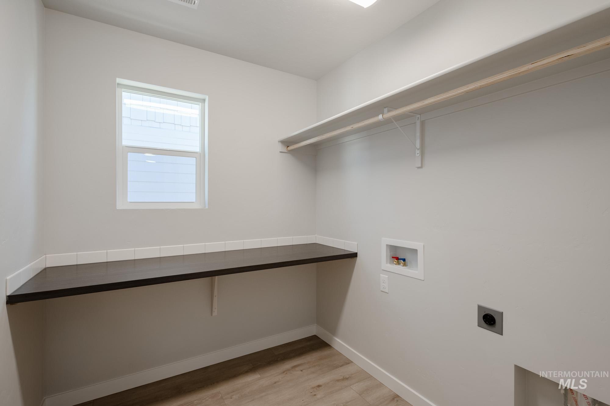 4208 E Kalinga St, Meridian, Idaho 83642, 3 Bedrooms, 2.5 Bathrooms, Residential For Sale, Price $439,990,MLS 98962415