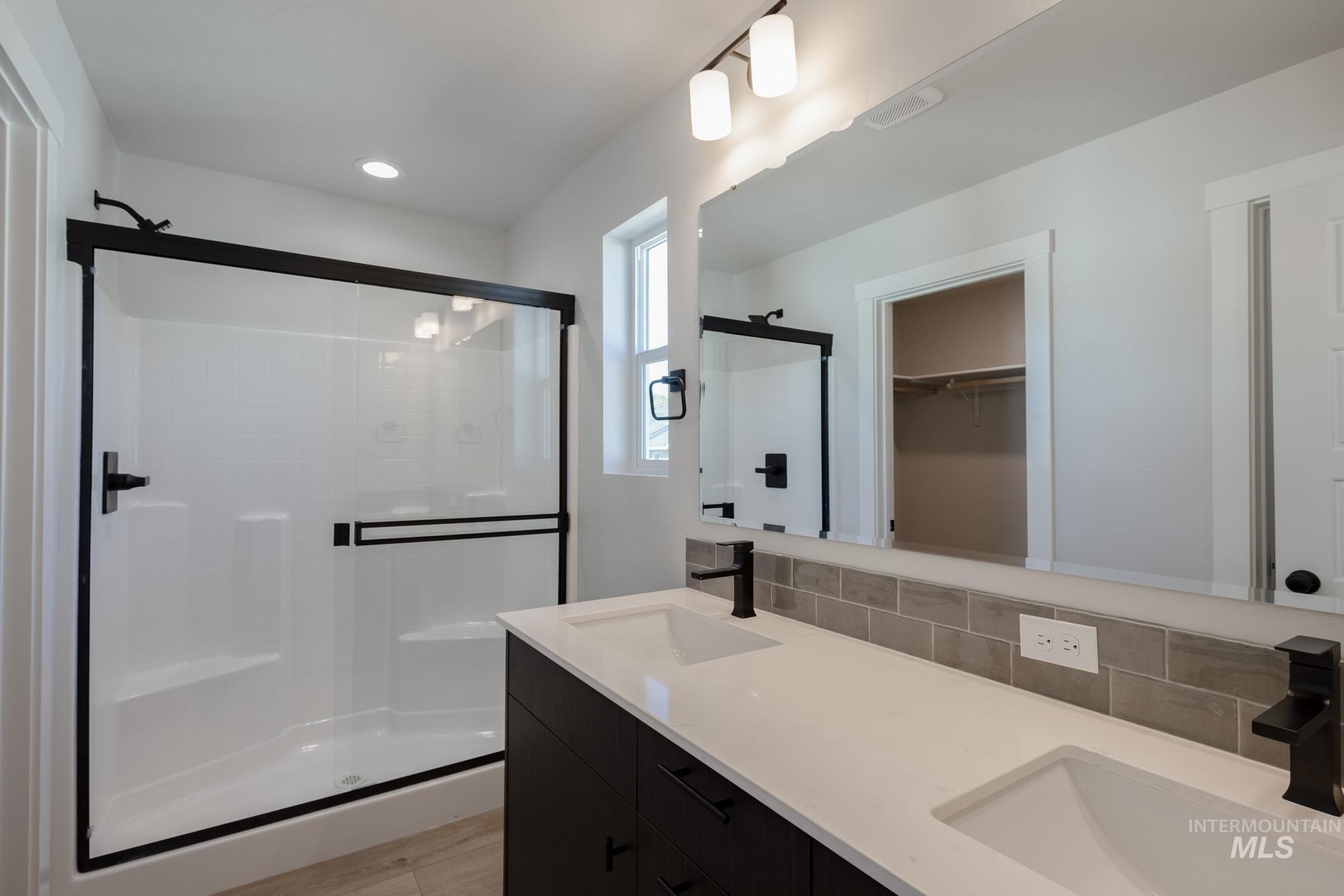 4208 E Kalinga St, Meridian, Idaho 83642, 3 Bedrooms, 2.5 Bathrooms, Residential For Sale, Price $439,990,MLS 98962415