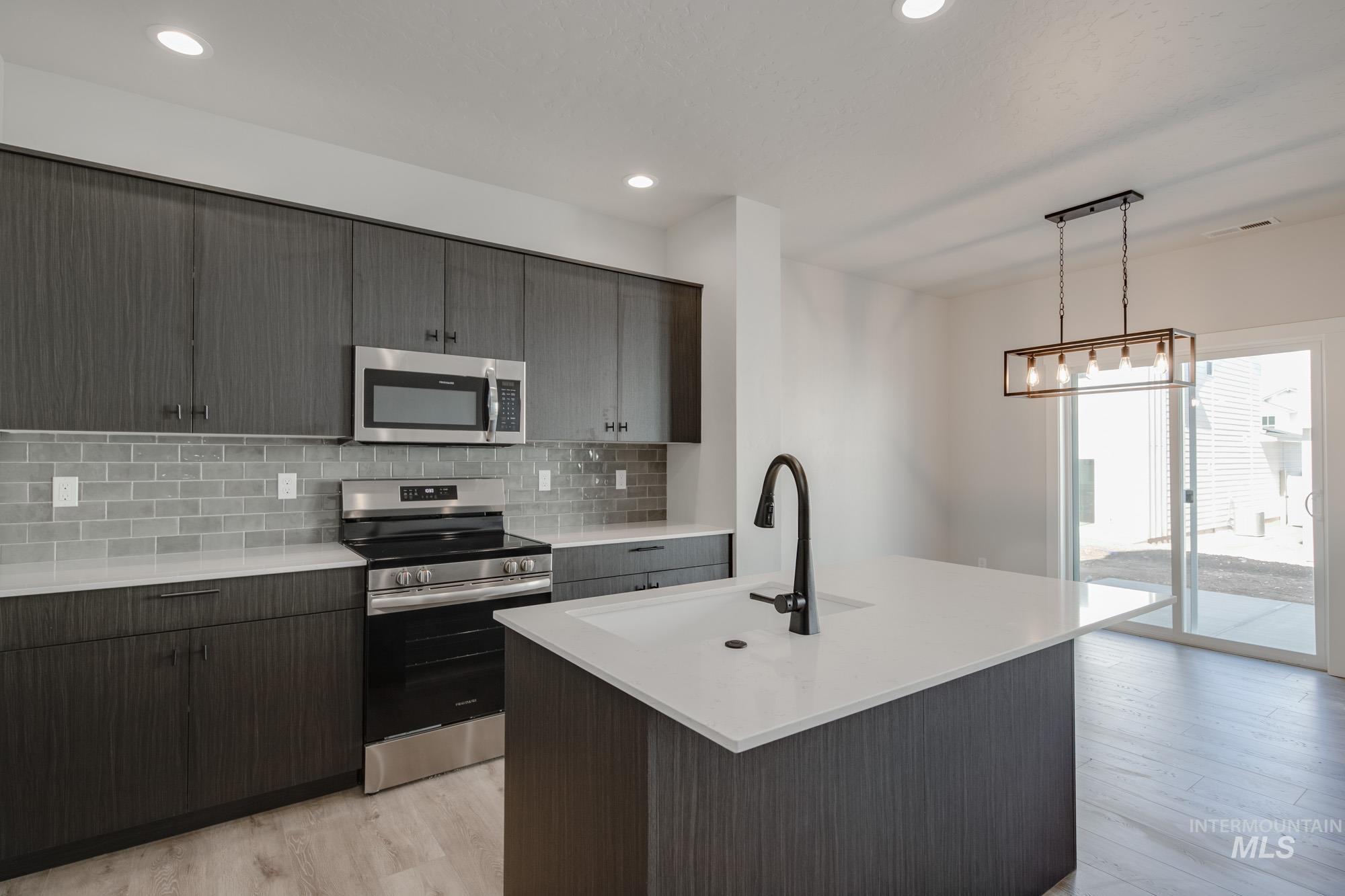 4208 E Kalinga St, Meridian, Idaho 83642, 3 Bedrooms, 2.5 Bathrooms, Residential For Sale, Price $439,990,MLS 98962415