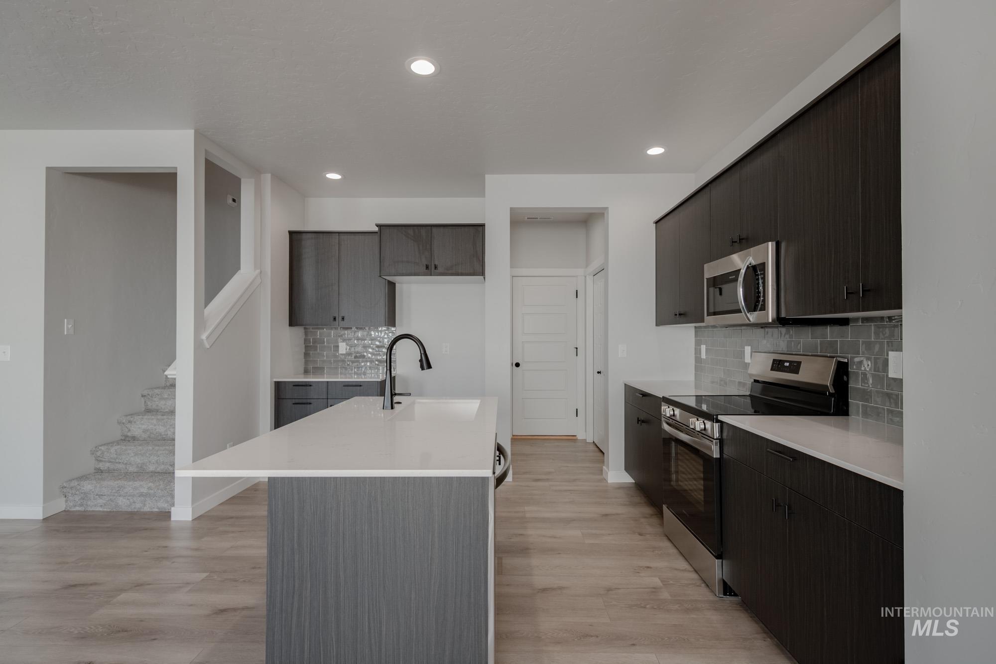 4208 E Kalinga St, Meridian, Idaho 83642, 3 Bedrooms, 2.5 Bathrooms, Residential For Sale, Price $439,990,MLS 98962415