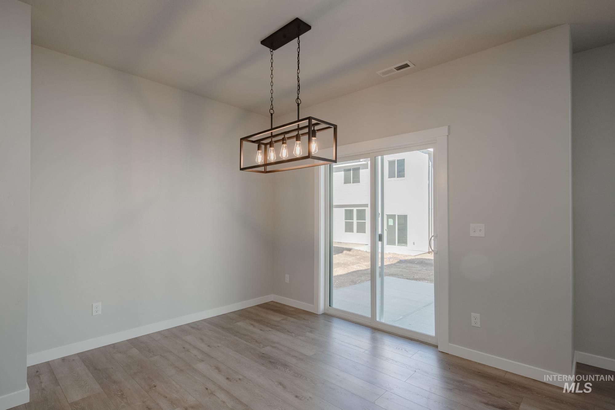 4208 E Kalinga St, Meridian, Idaho 83642, 3 Bedrooms, 2.5 Bathrooms, Residential For Sale, Price $439,990,MLS 98962415