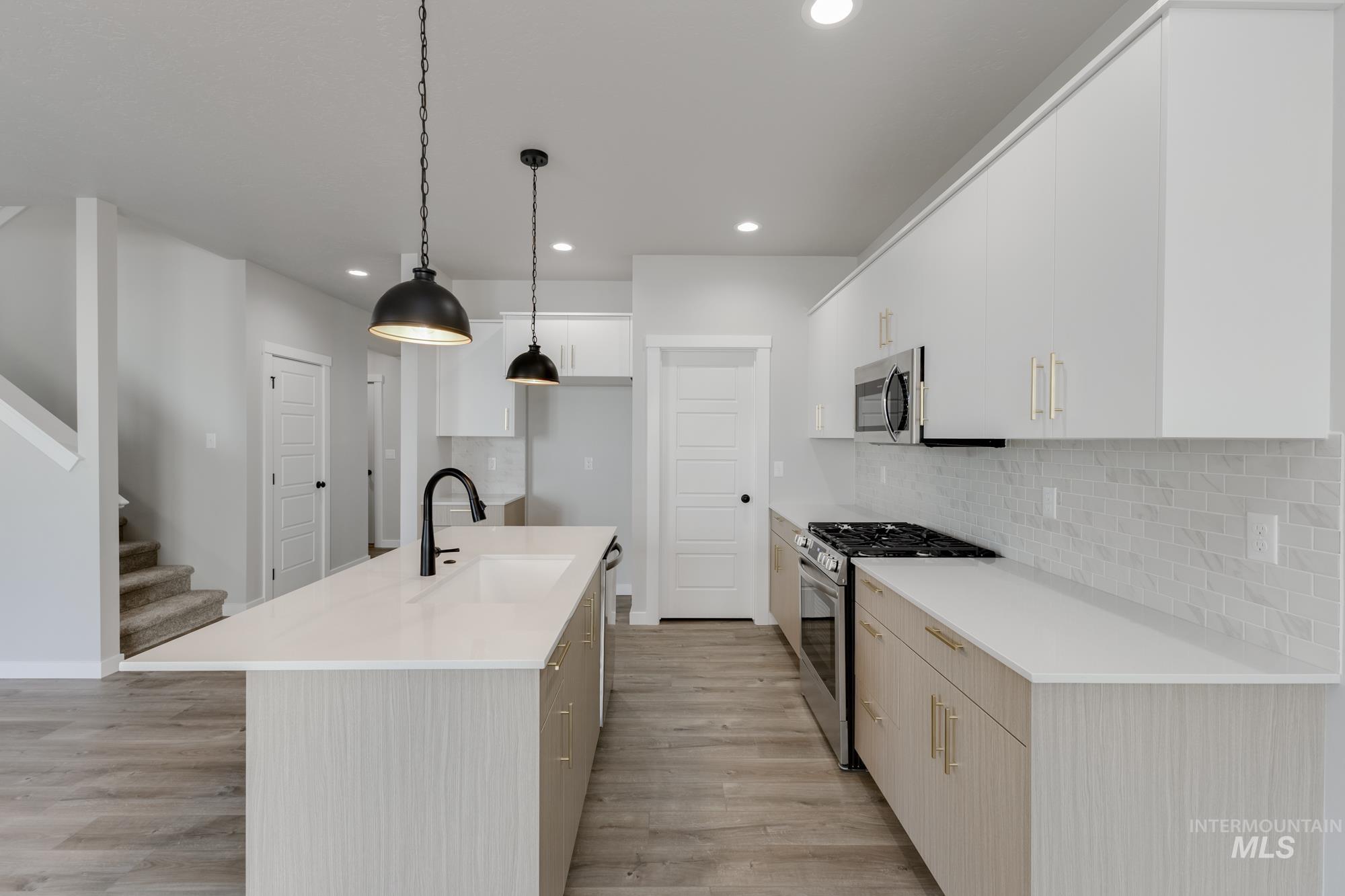 4250 E Kalinga St, Meridian, Idaho 83709, 3 Bedrooms, 2.5 Bathrooms, Residential For Sale, Price $449,990,MLS 98962416