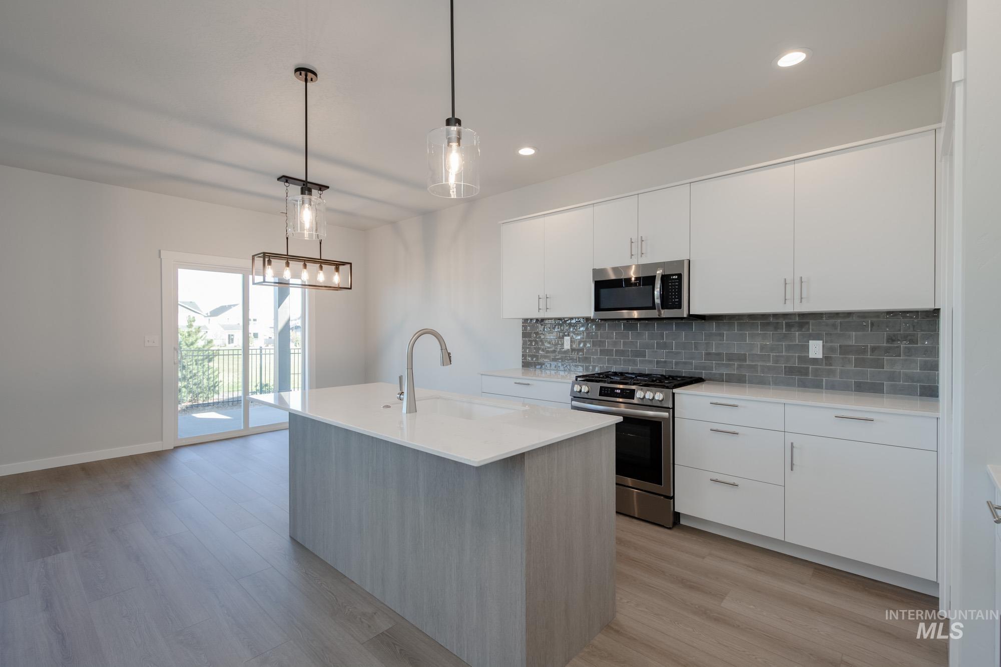 4198 E Hillsong St, Meridian, Idaho 83709, 3 Bedrooms, 2.5 Bathrooms, Residential For Sale, Price $435,990,MLS 98962417