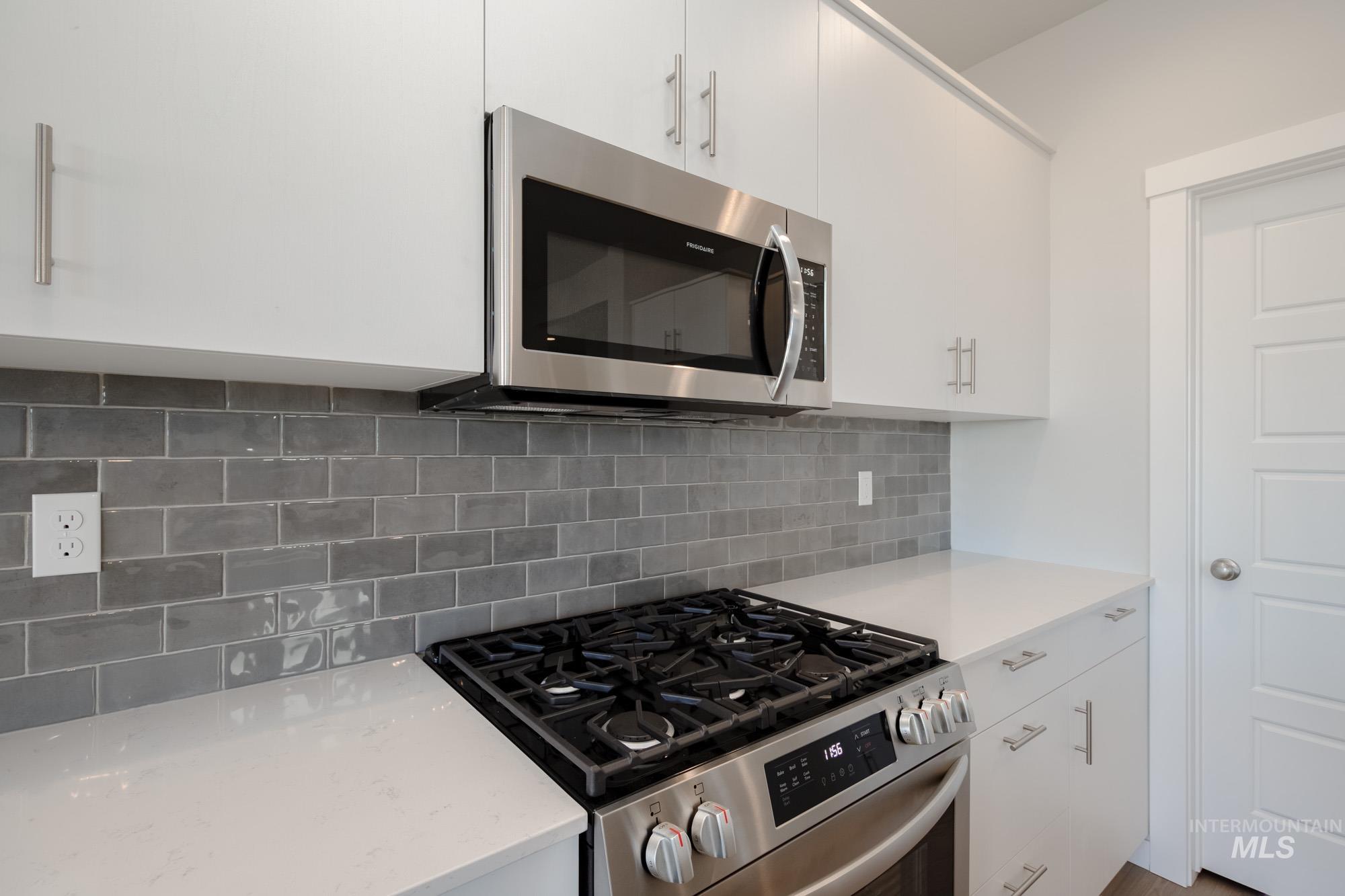 4198 E Hillsong St, Meridian, Idaho 83709, 3 Bedrooms, 2.5 Bathrooms, Residential For Sale, Price $435,990,MLS 98962417