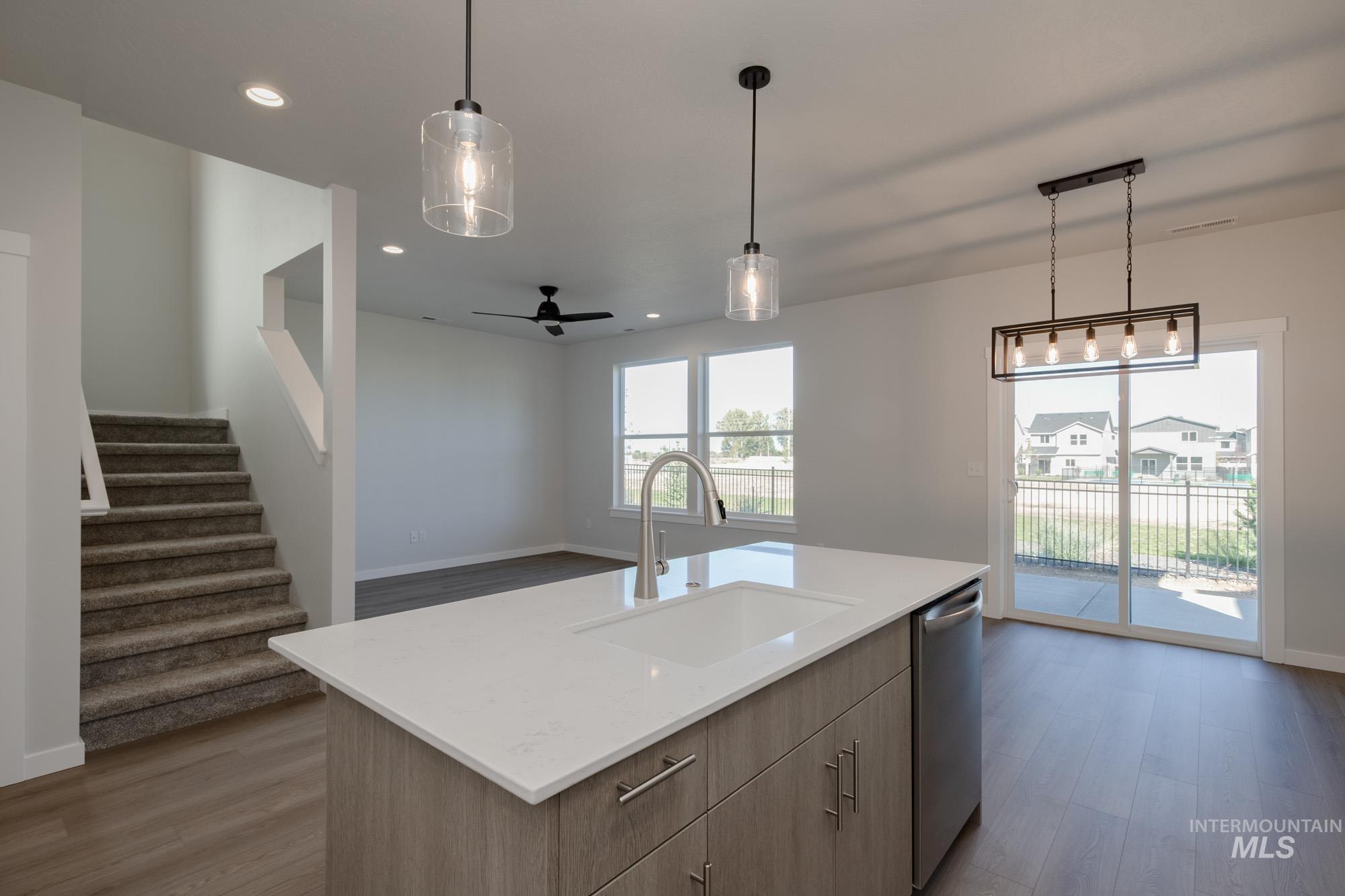 4198 E Hillsong St, Meridian, Idaho 83709, 3 Bedrooms, 2.5 Bathrooms, Residential For Sale, Price $435,990,MLS 98962417