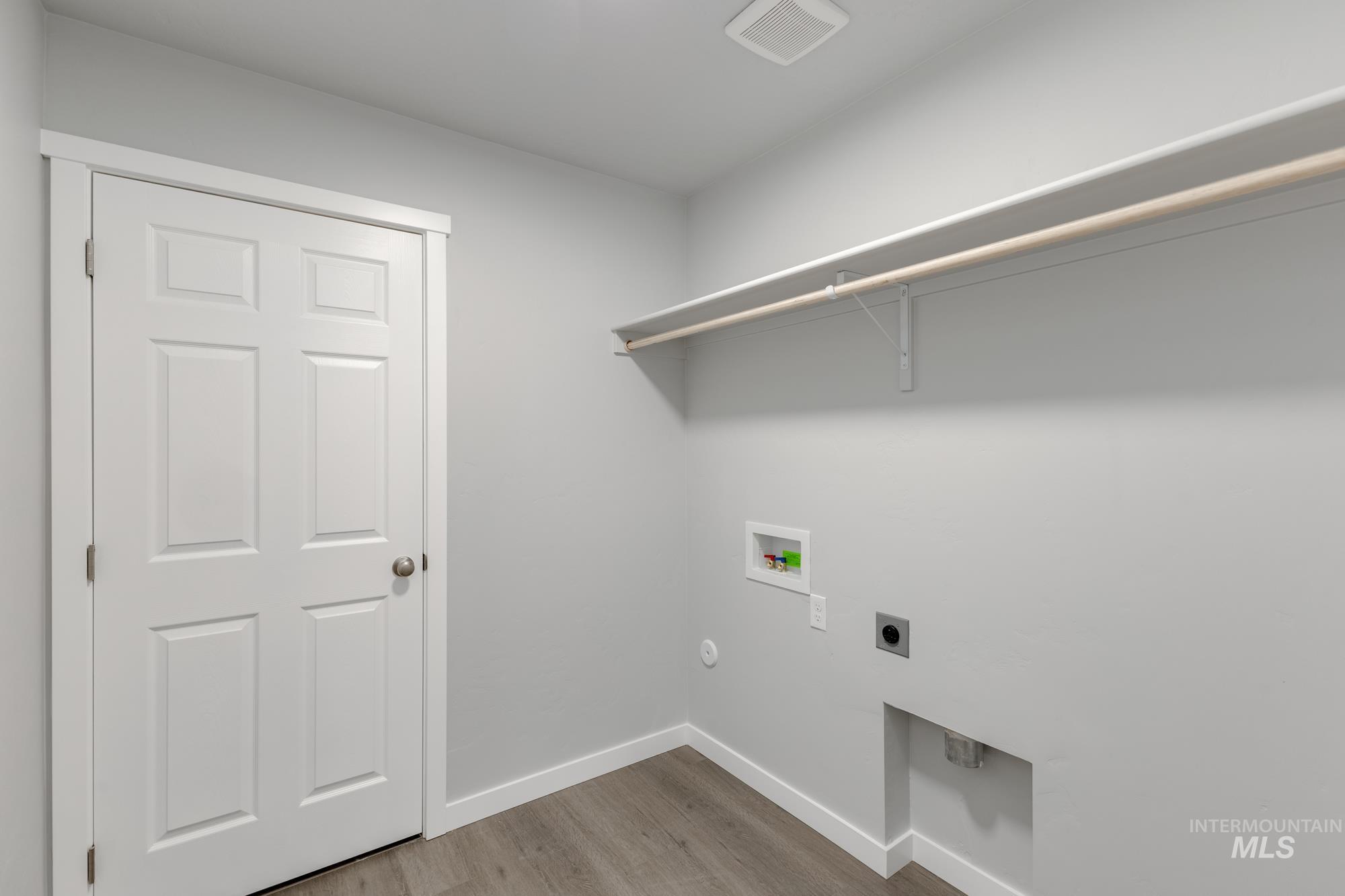 2090 W Penstemon St, Kuna, Idaho 83634, 4 Bedrooms, 2 Bathrooms, Residential For Sale, Price $437,990,MLS 98962419