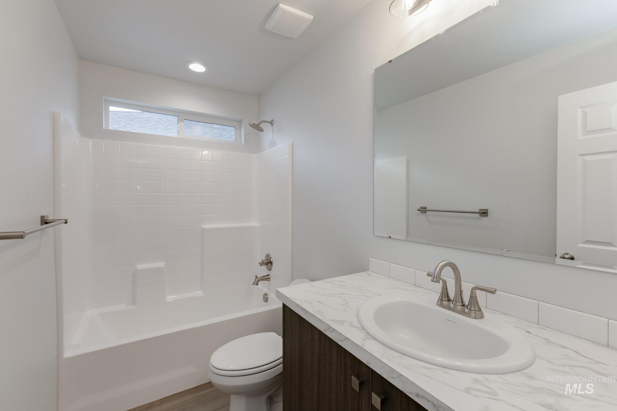 2104 W Penstemon St, Kuna, Idaho 83634, 4 Bedrooms, 2 Bathrooms, Residential For Sale, Price $427,990,MLS 98962420