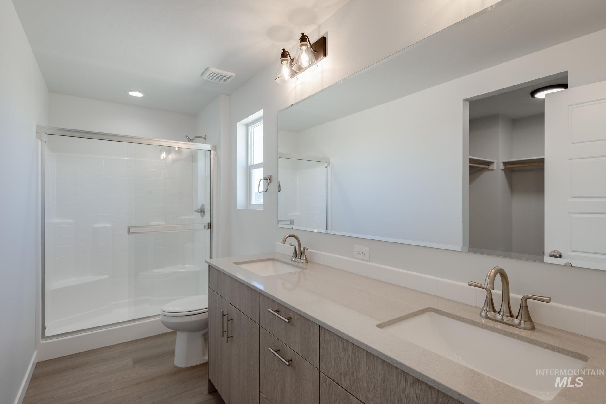 3882 W Maypearl St, Meridian, Idaho 83642, 4 Bedrooms, 2.5 Bathrooms, Residential For Sale, Price $459,990,MLS 98962421