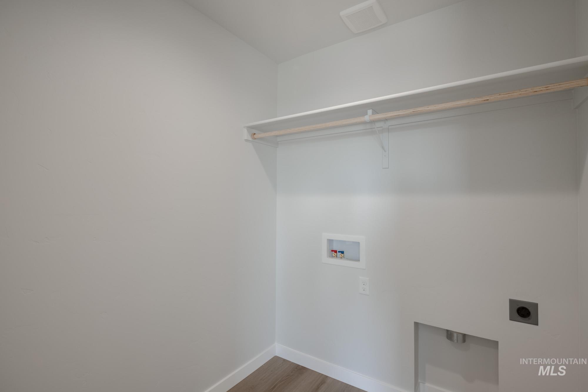 3882 W Maypearl St, Meridian, Idaho 83642, 4 Bedrooms, 2.5 Bathrooms, Residential For Sale, Price $459,990,MLS 98962421