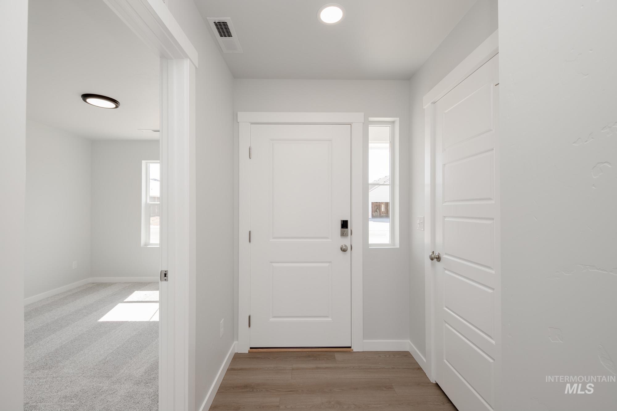 3882 W Maypearl St, Meridian, Idaho 83642, 4 Bedrooms, 2.5 Bathrooms, Residential For Sale, Price $459,990,MLS 98962421