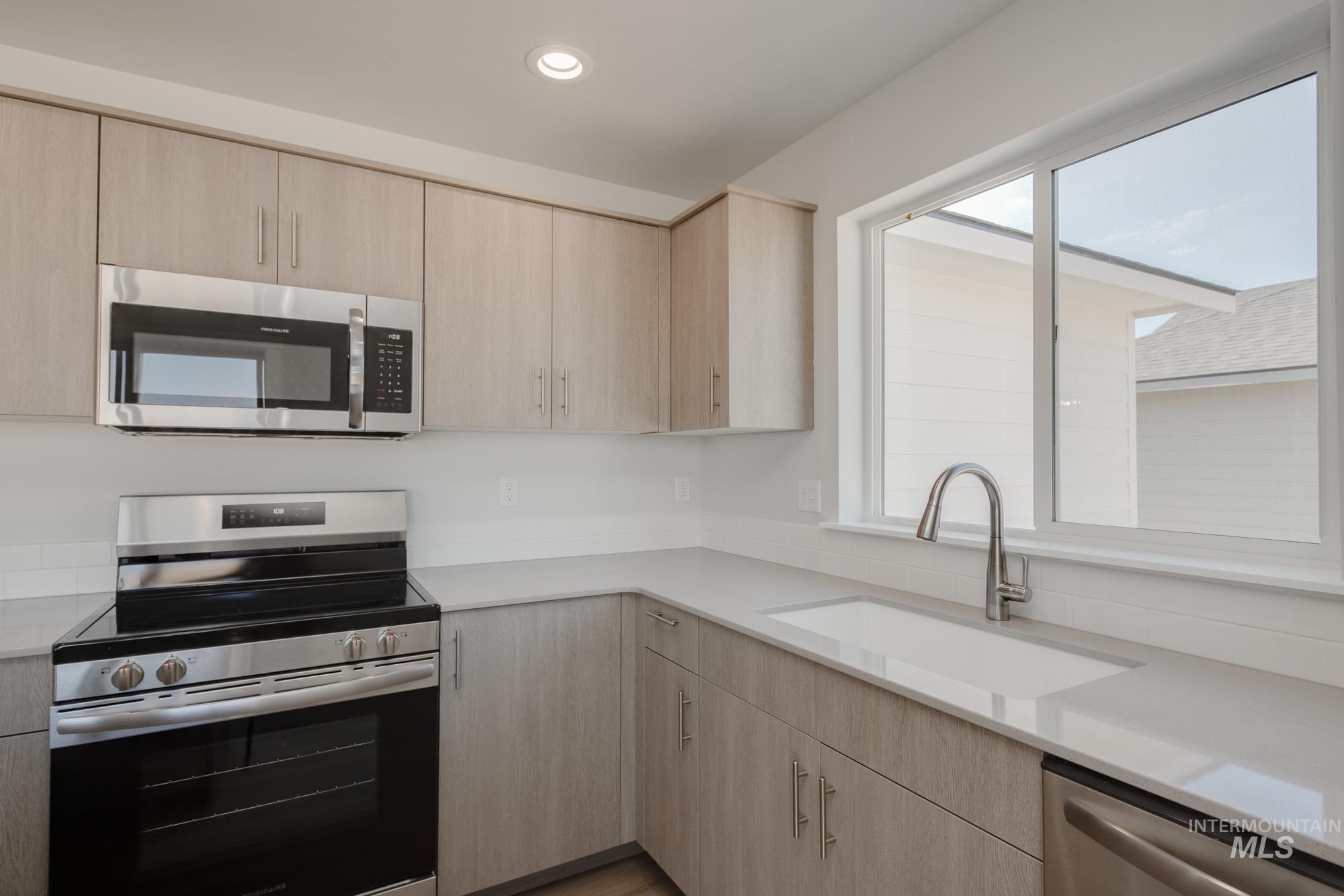 3882 W Maypearl St, Meridian, Idaho 83642, 4 Bedrooms, 2.5 Bathrooms, Residential For Sale, Price $459,990,MLS 98962421