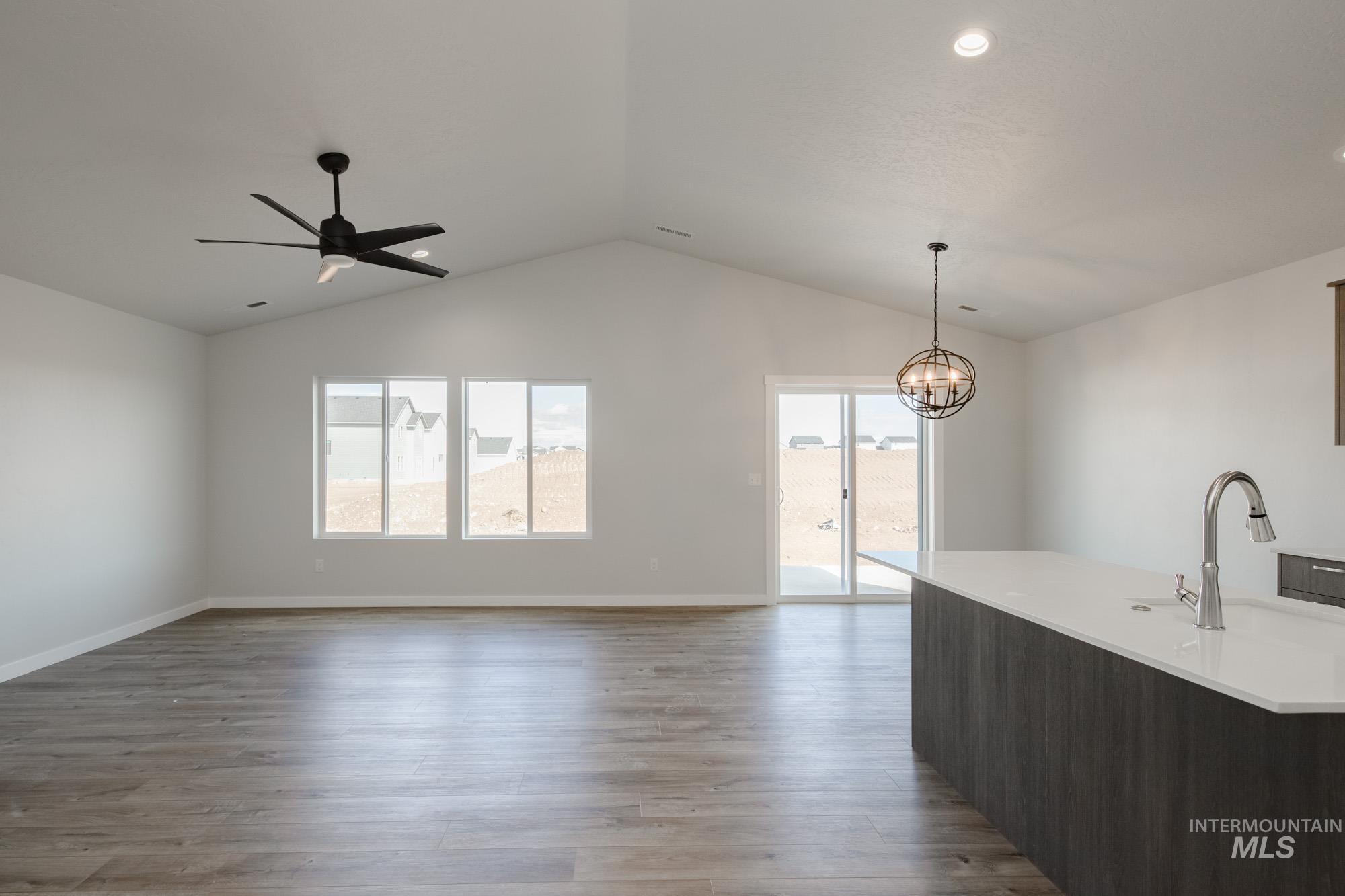 3904 W Maypearl St, Meridian, Idaho 83642, 3 Bedrooms, 2 Bathrooms, Residential For Sale, Price $414,990,MLS 98962425