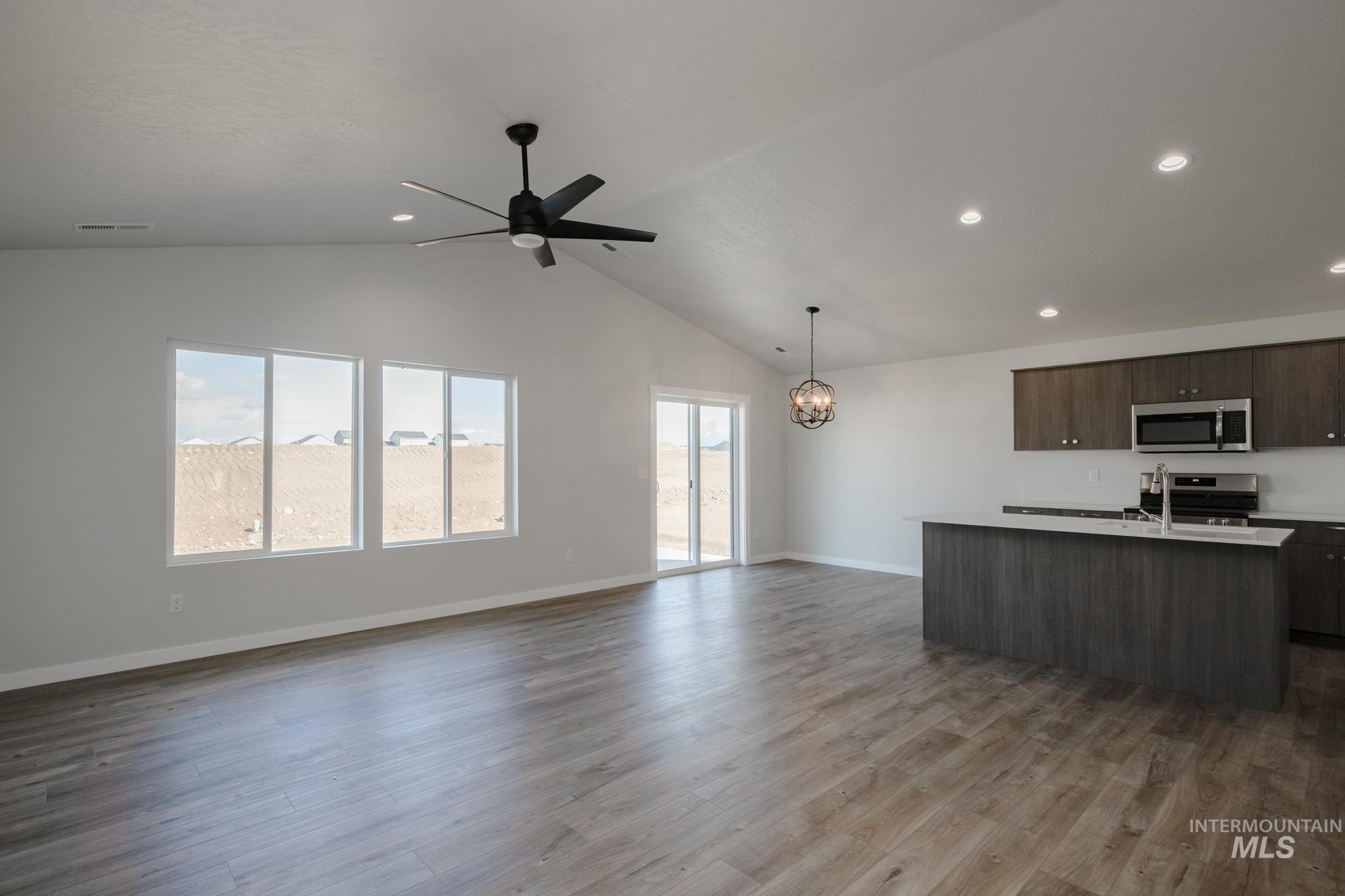 3904 W Maypearl St, Meridian, Idaho 83642, 3 Bedrooms, 2 Bathrooms, Residential For Sale, Price $414,990,MLS 98962425