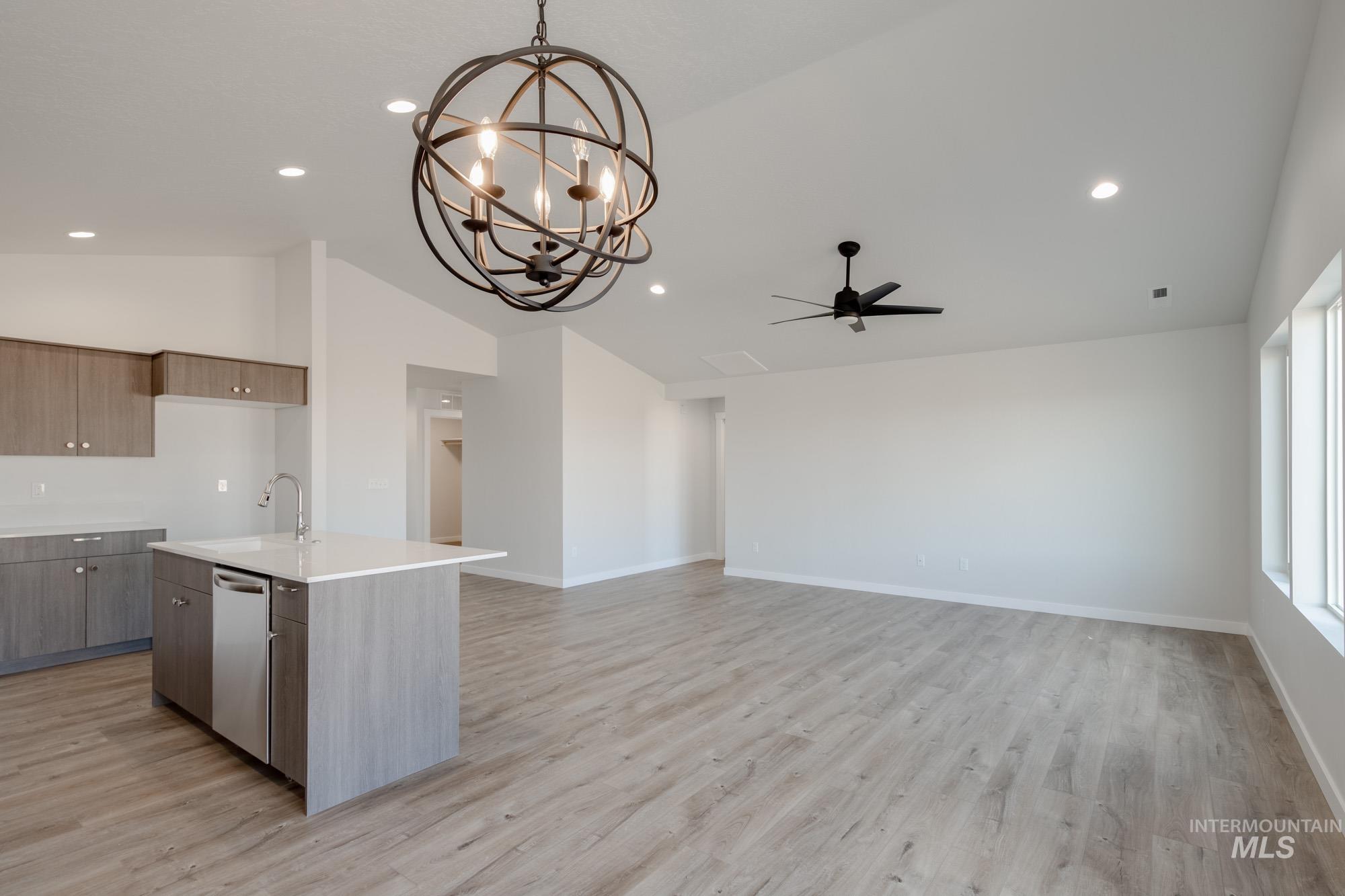 3904 W Maypearl St, Meridian, Idaho 83642, 3 Bedrooms, 2 Bathrooms, Residential For Sale, Price $414,990,MLS 98962425