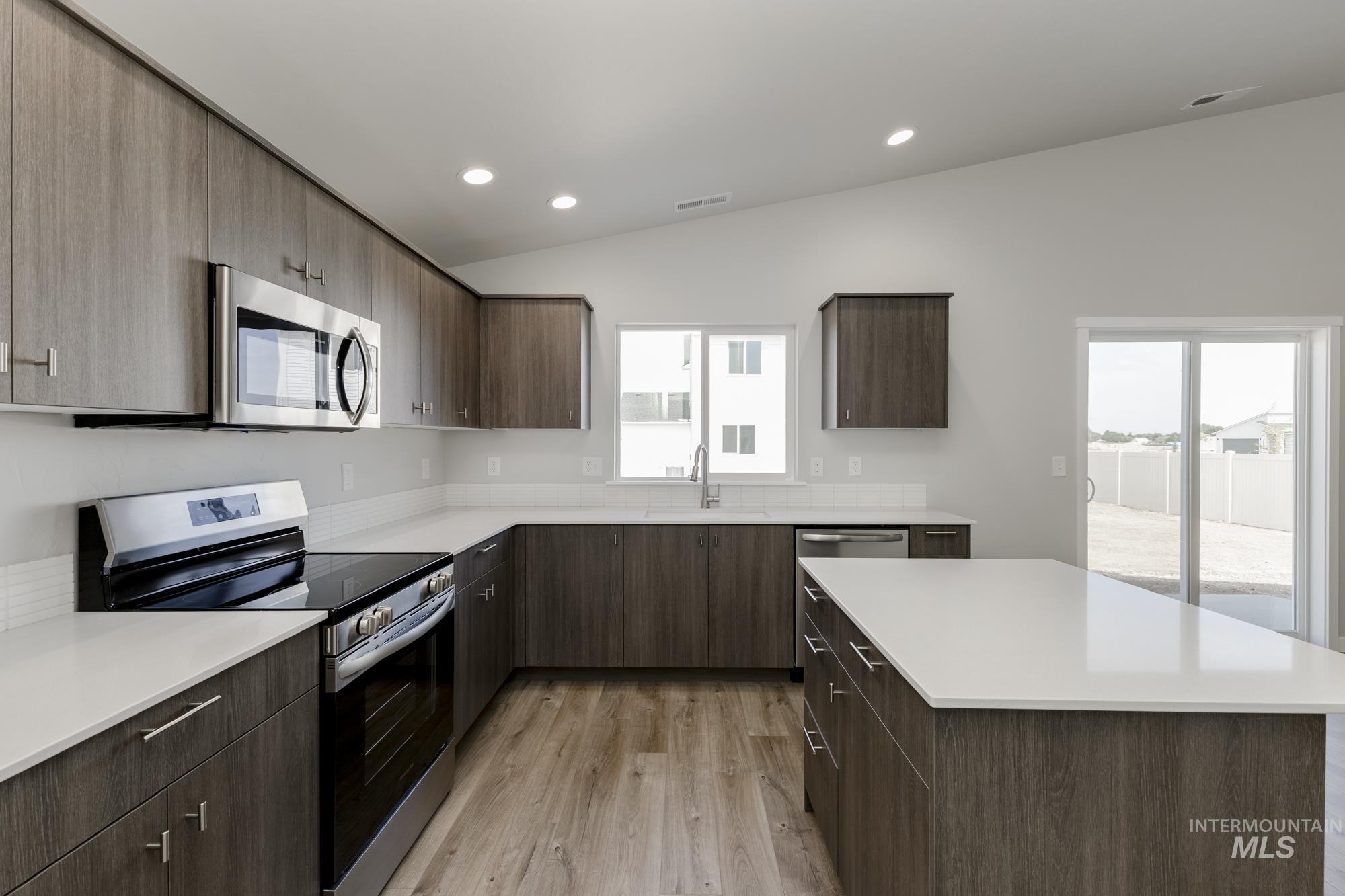 13306 Cut St, Caldwell, Idaho 83607, 4 Bedrooms, 2 Bathrooms, Residential For Sale, Price $415,990,MLS 98962428