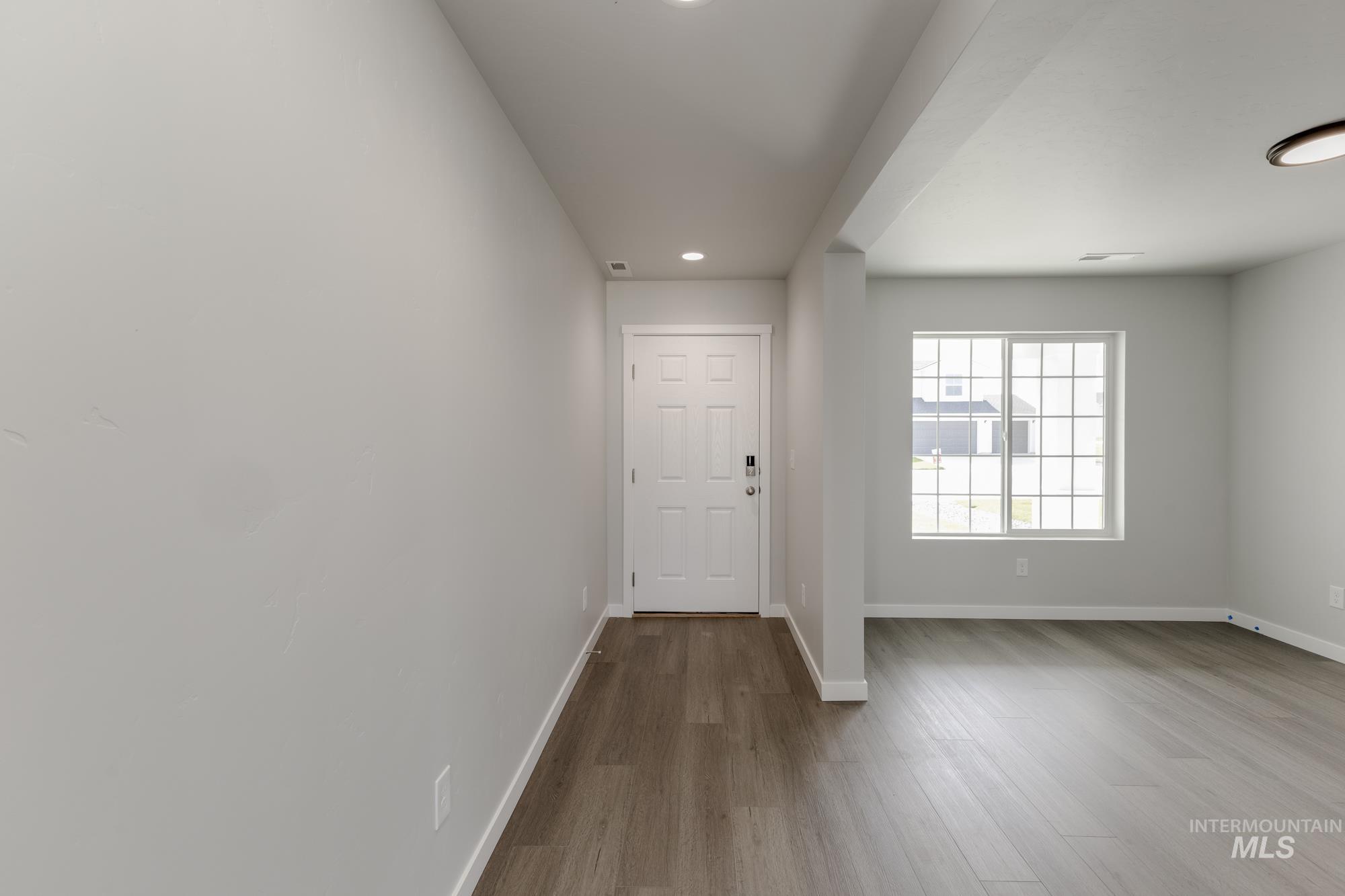 13318 Cut St, Caldwell, Idaho 83607, 4 Bedrooms, 2.5 Bathrooms, Residential For Sale, Price $429,990,MLS 98962429