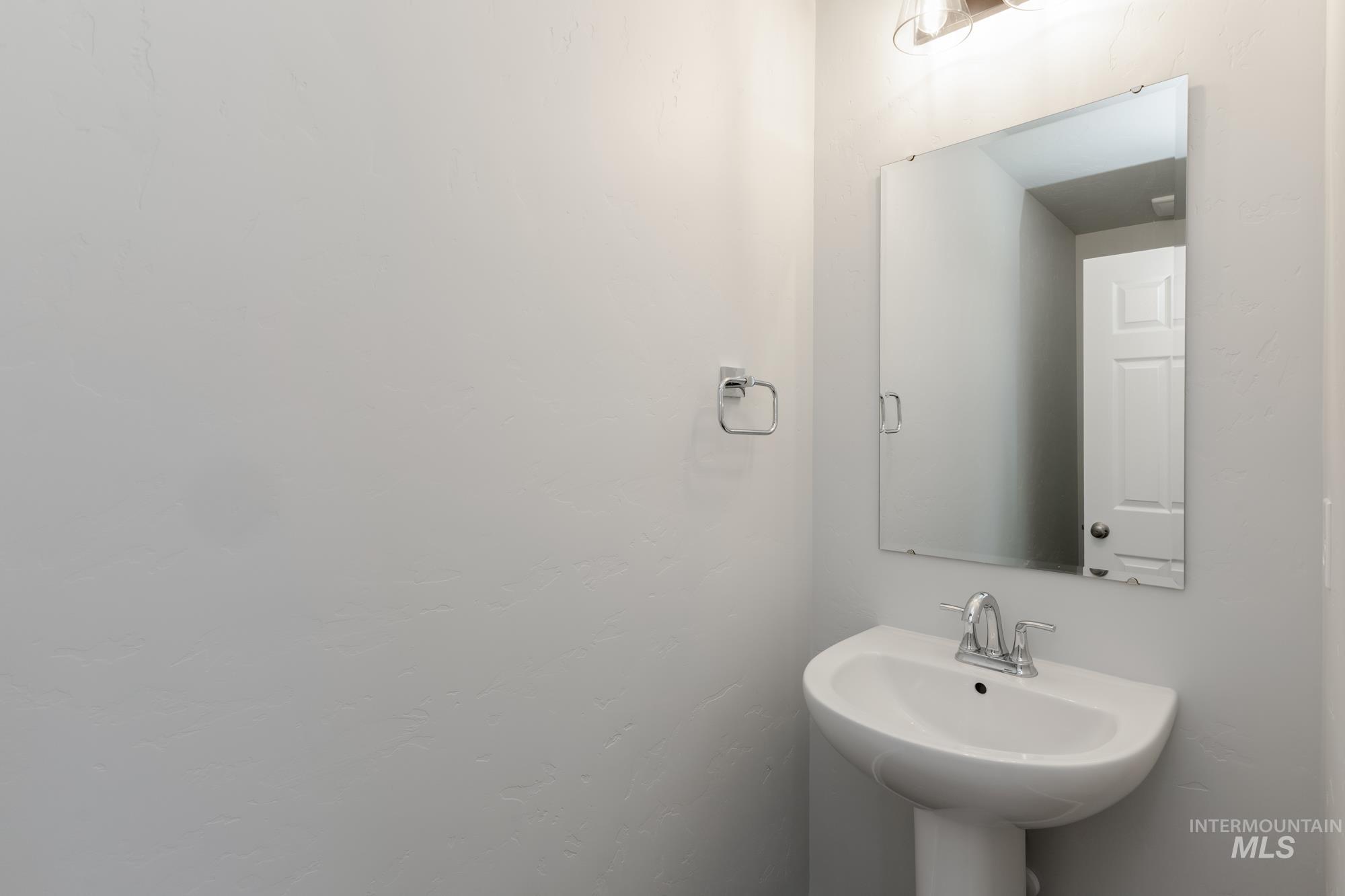 13330 Cut St, Caldwell, Idaho 83607, 4 Bedrooms, 2.5 Bathrooms, Residential For Sale, Price $410,990,MLS 98962430