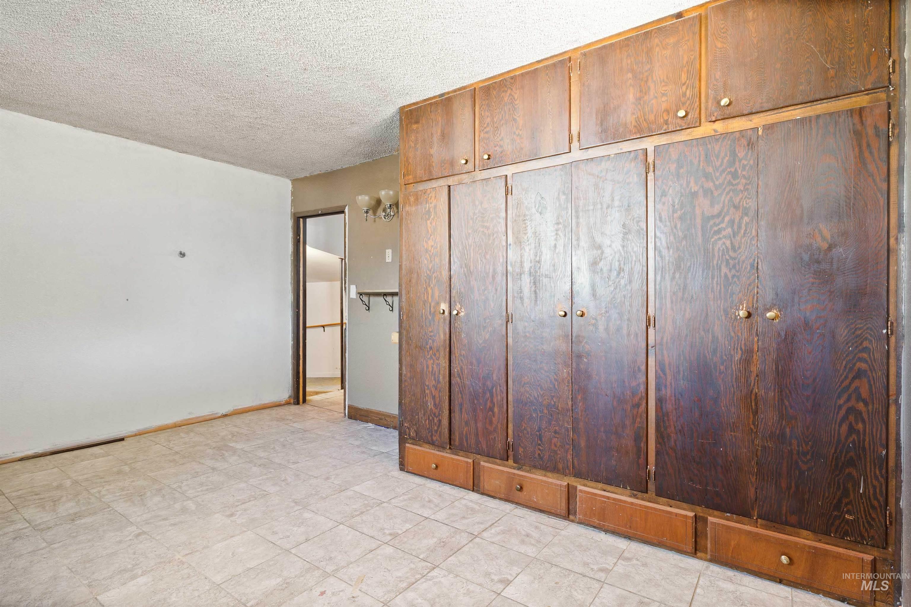 929 Sprague Avenue, Buhl, Idaho 83316, 3 Bedrooms, 2 Bathrooms, Residential For Sale, Price $199,900,MLS 98962438