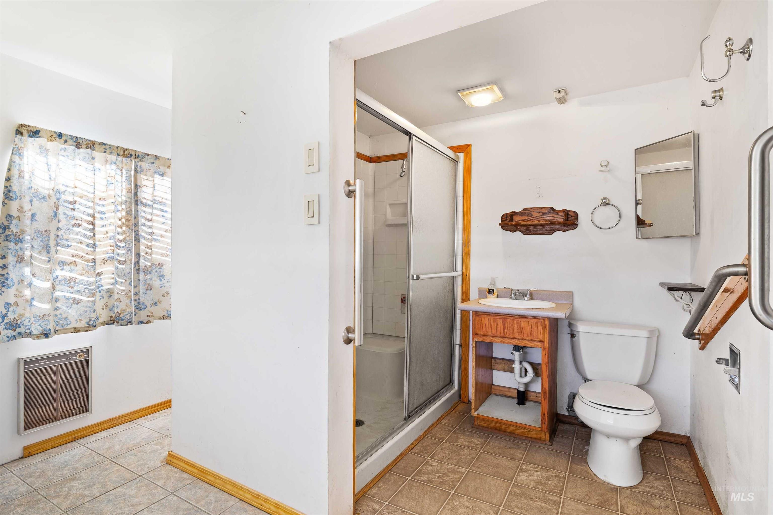 929 Sprague Avenue, Buhl, Idaho 83316, 3 Bedrooms, 2 Bathrooms, Residential For Sale, Price $199,900,MLS 98962438