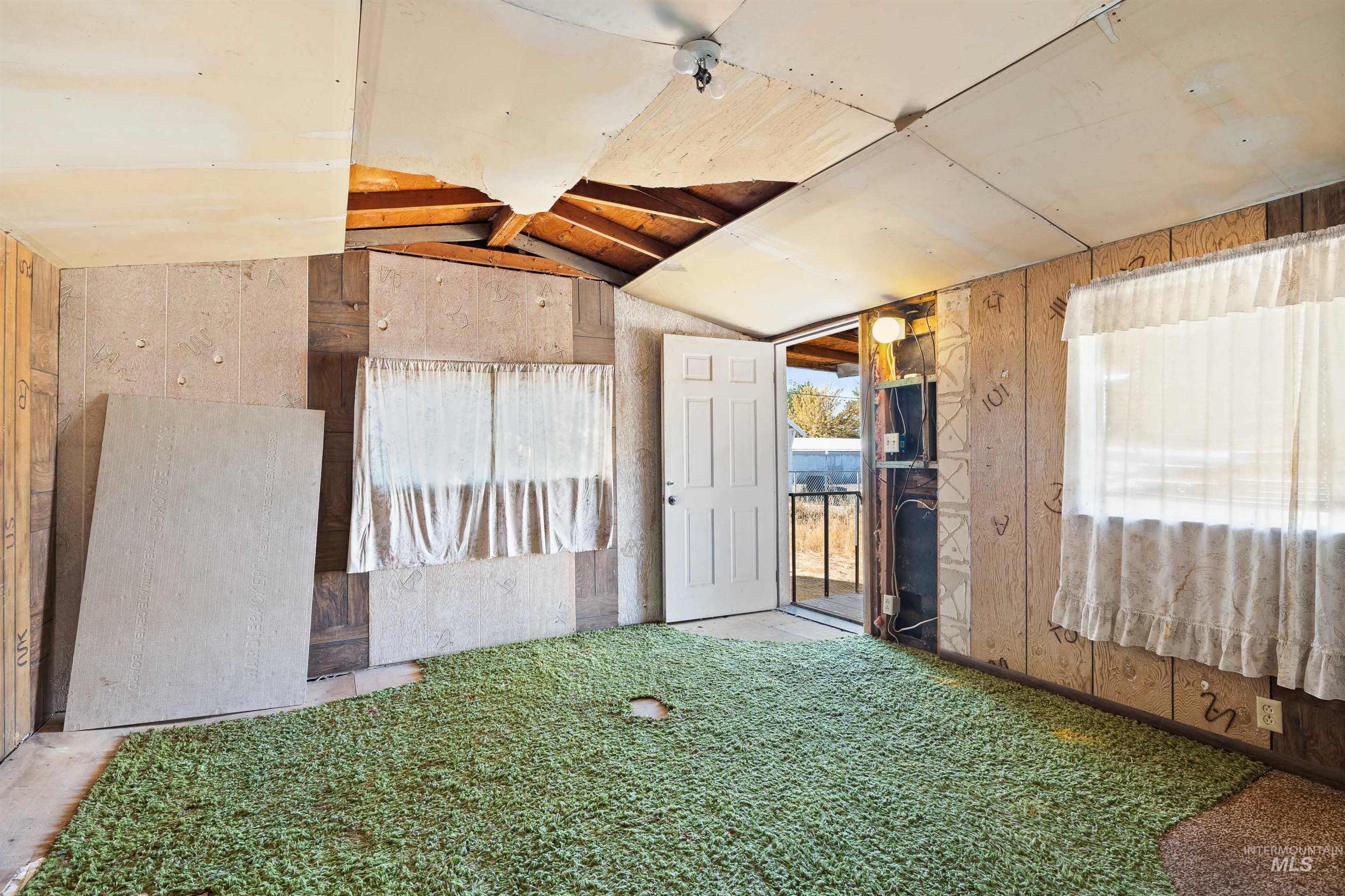 929 Sprague Avenue, Buhl, Idaho 83316, 3 Bedrooms, 2 Bathrooms, Residential For Sale, Price $199,900,MLS 98962438