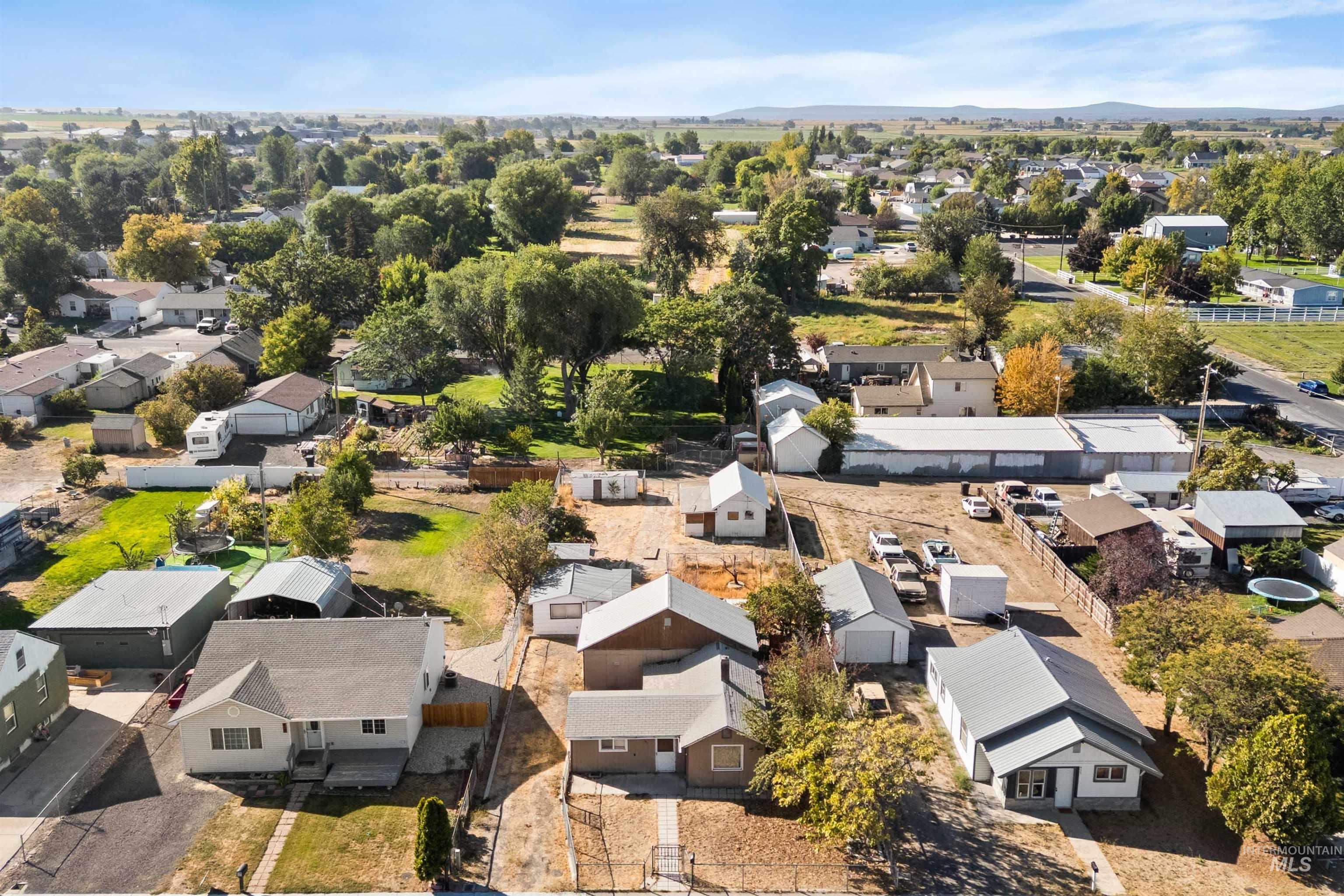 929 Sprague Avenue, Buhl, Idaho 83316, 3 Bedrooms, 2 Bathrooms, Residential For Sale, Price $199,900,MLS 98962438