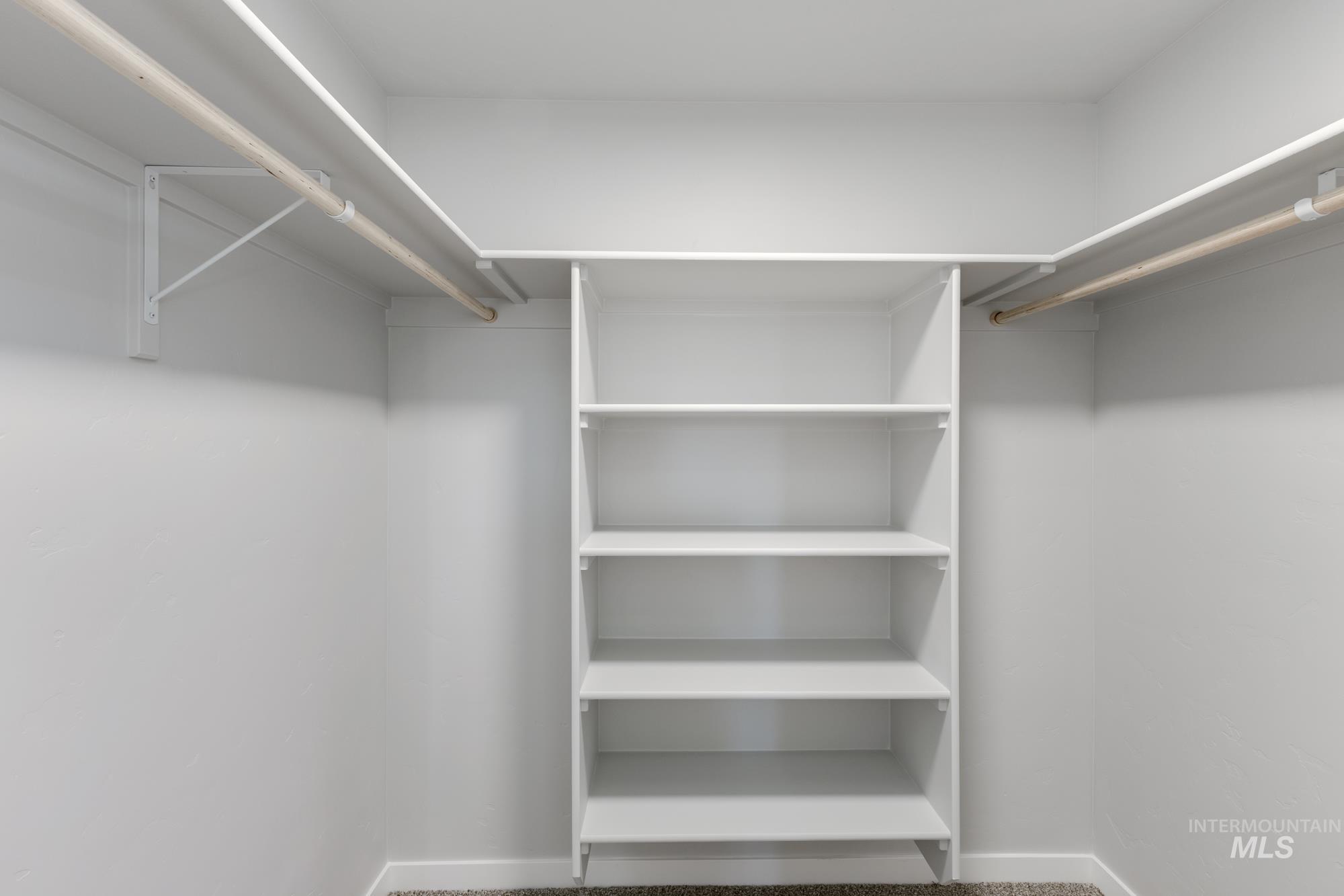 117 Caribou St, Horseshoe Bend, Idaho 83629, 3 Bedrooms, 2.5 Bathrooms, Residential For Sale, Price $317,990,MLS 98962443