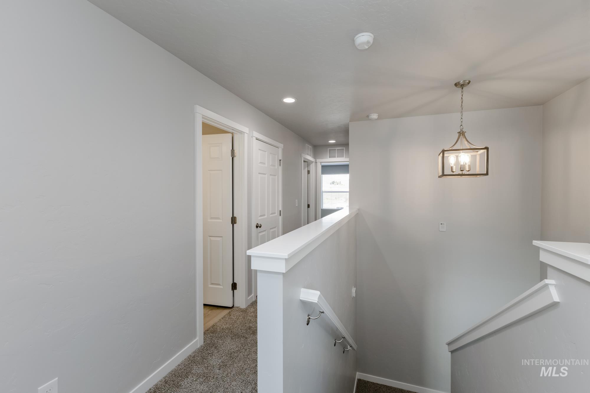 119 Caribou St, Horseshoe Bend, Idaho 83629, 3 Bedrooms, 2.5 Bathrooms, Residential For Sale, Price $317,990,MLS 98962444