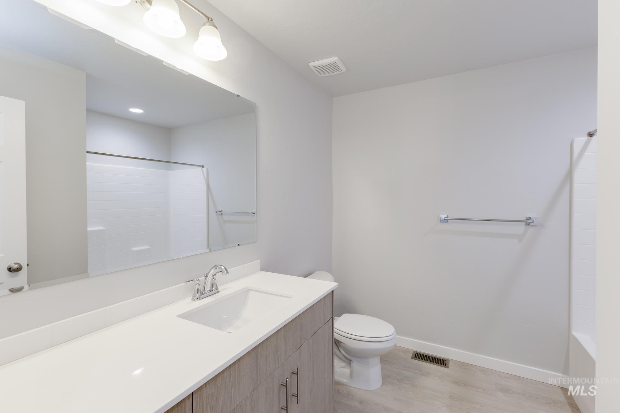 119 Caribou St, Horseshoe Bend, Idaho 83629, 3 Bedrooms, 2.5 Bathrooms, Residential For Sale, Price $317,990,MLS 98962444