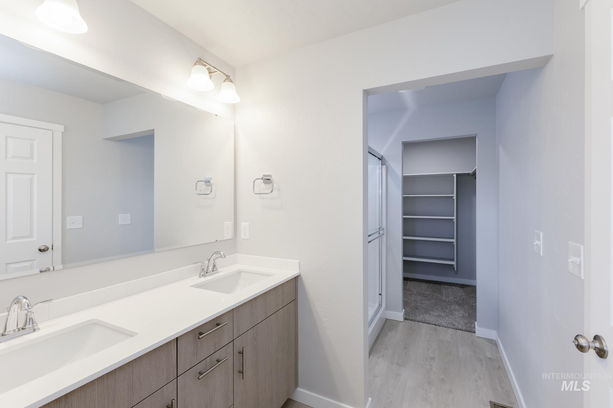 119 Caribou St, Horseshoe Bend, Idaho 83629, 3 Bedrooms, 2.5 Bathrooms, Residential For Sale, Price $317,990,MLS 98962444