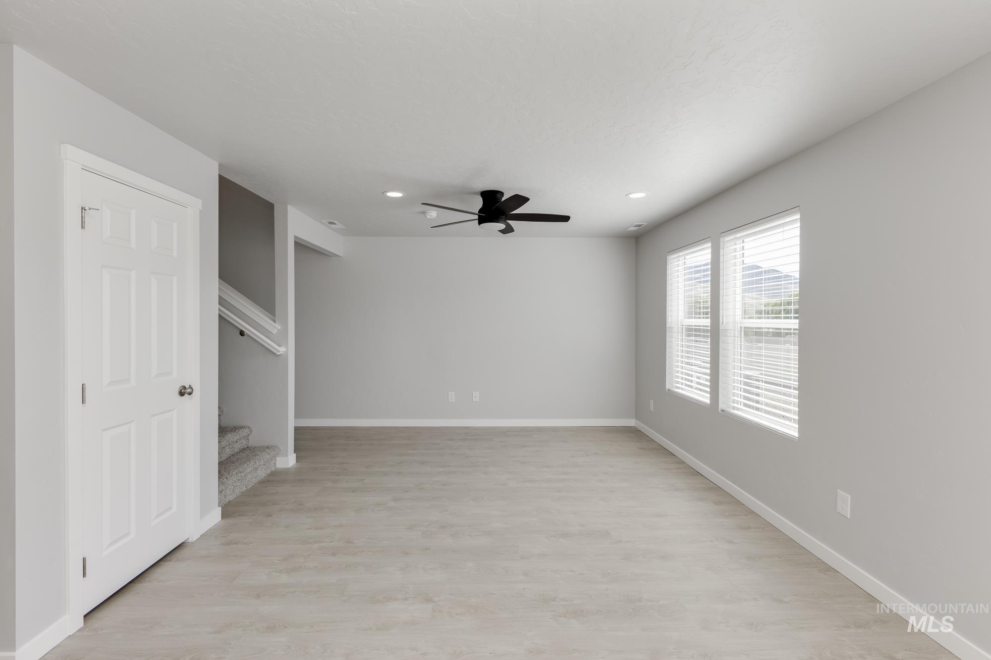 119 Caribou St, Horseshoe Bend, Idaho 83629, 3 Bedrooms, 2.5 Bathrooms, Residential For Sale, Price $317,990,MLS 98962444