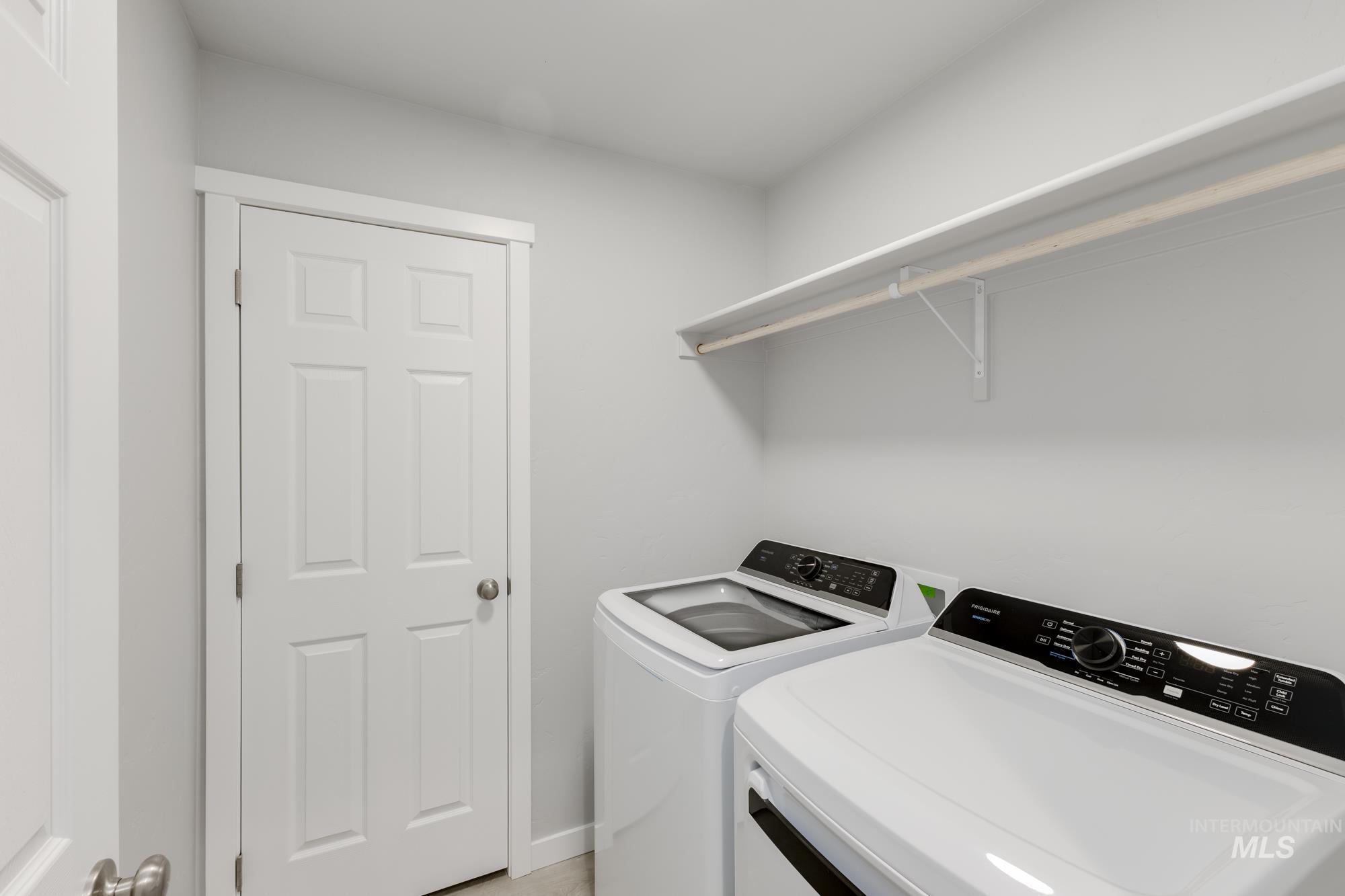 121 Caribou St, Horseshoe Bend, Idaho 83629, 3 Bedrooms, 2.5 Bathrooms, Residential For Sale, Price $324,990,MLS 98962445