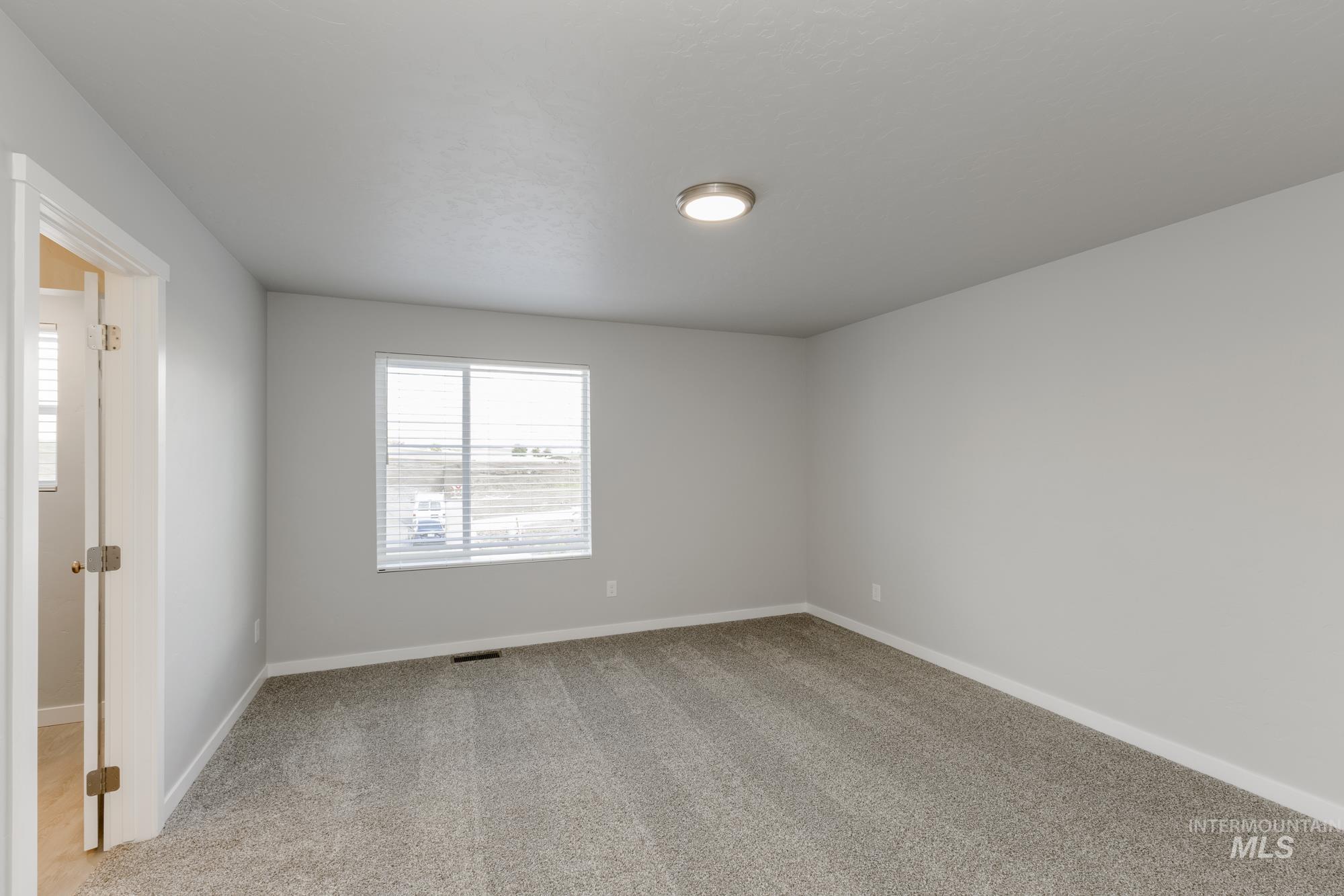 121 Caribou St, Horseshoe Bend, Idaho 83629, 3 Bedrooms, 2.5 Bathrooms, Residential For Sale, Price $324,990,MLS 98962445