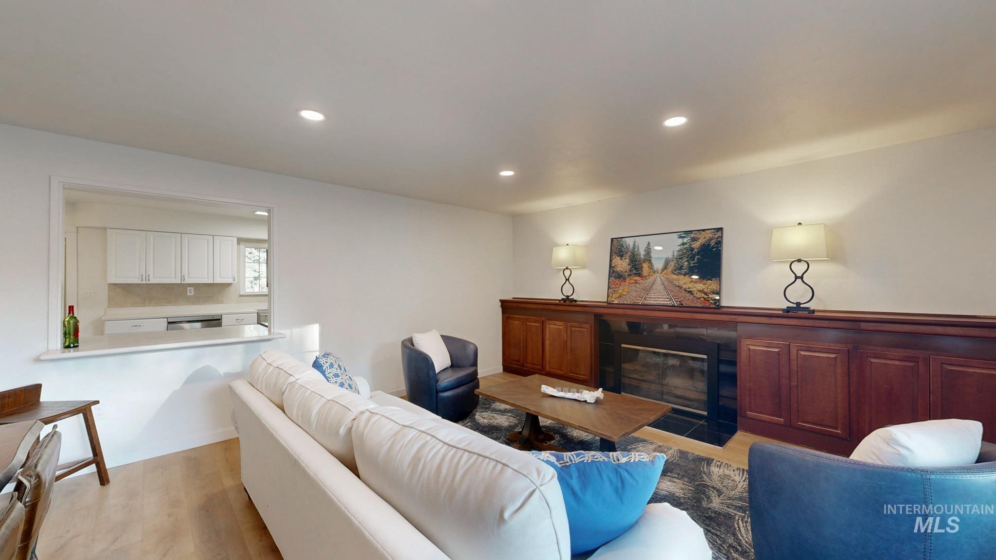 204 N Blaine, Moscow, Idaho 83843, 5 Bedrooms, 3 Bathrooms, Residential For Sale, Price $590,000,MLS 98962451