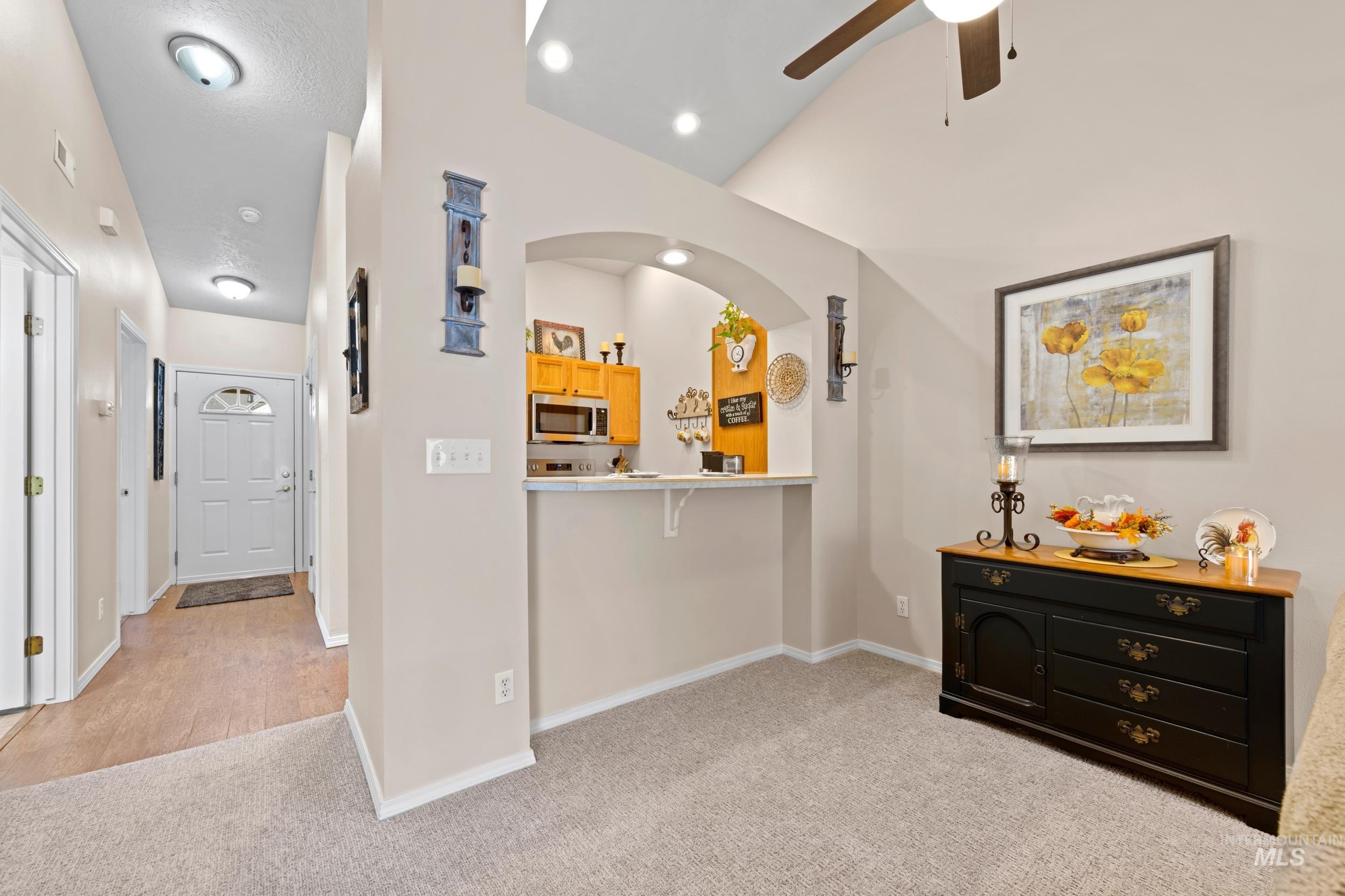 105 E Waterbury Ln, Meridian, Idaho 83646, 2 Bedrooms, 2 Bathrooms, Residential For Sale, Price $309,990,MLS 98962472