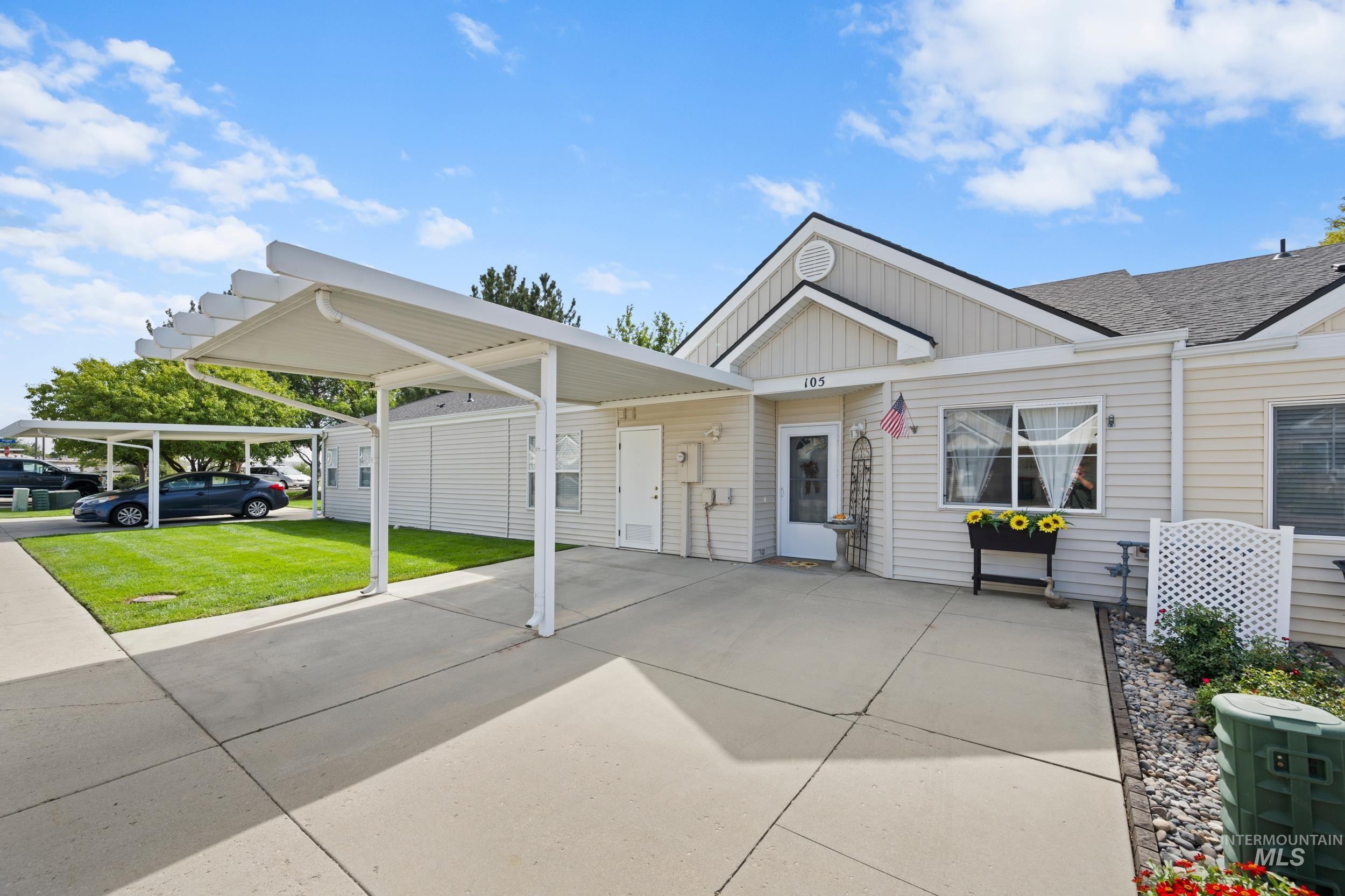 105 E Waterbury Ln, Meridian, Idaho 83646, 2 Bedrooms, 2 Bathrooms, Residential For Sale, Price $309,990,MLS 98962472