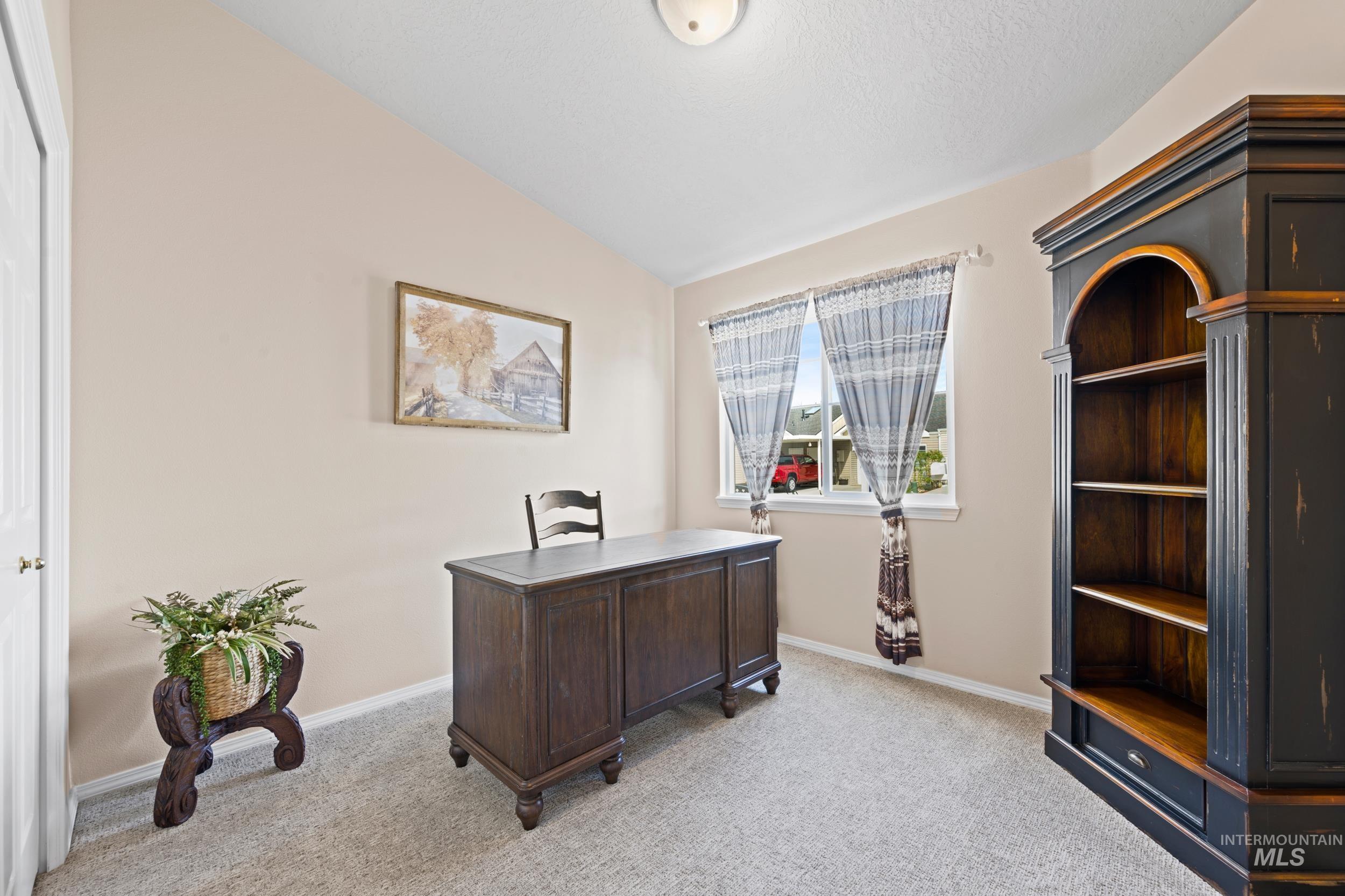 105 E Waterbury Ln, Meridian, Idaho 83646, 2 Bedrooms, 2 Bathrooms, Residential For Sale, Price $309,990,MLS 98962472