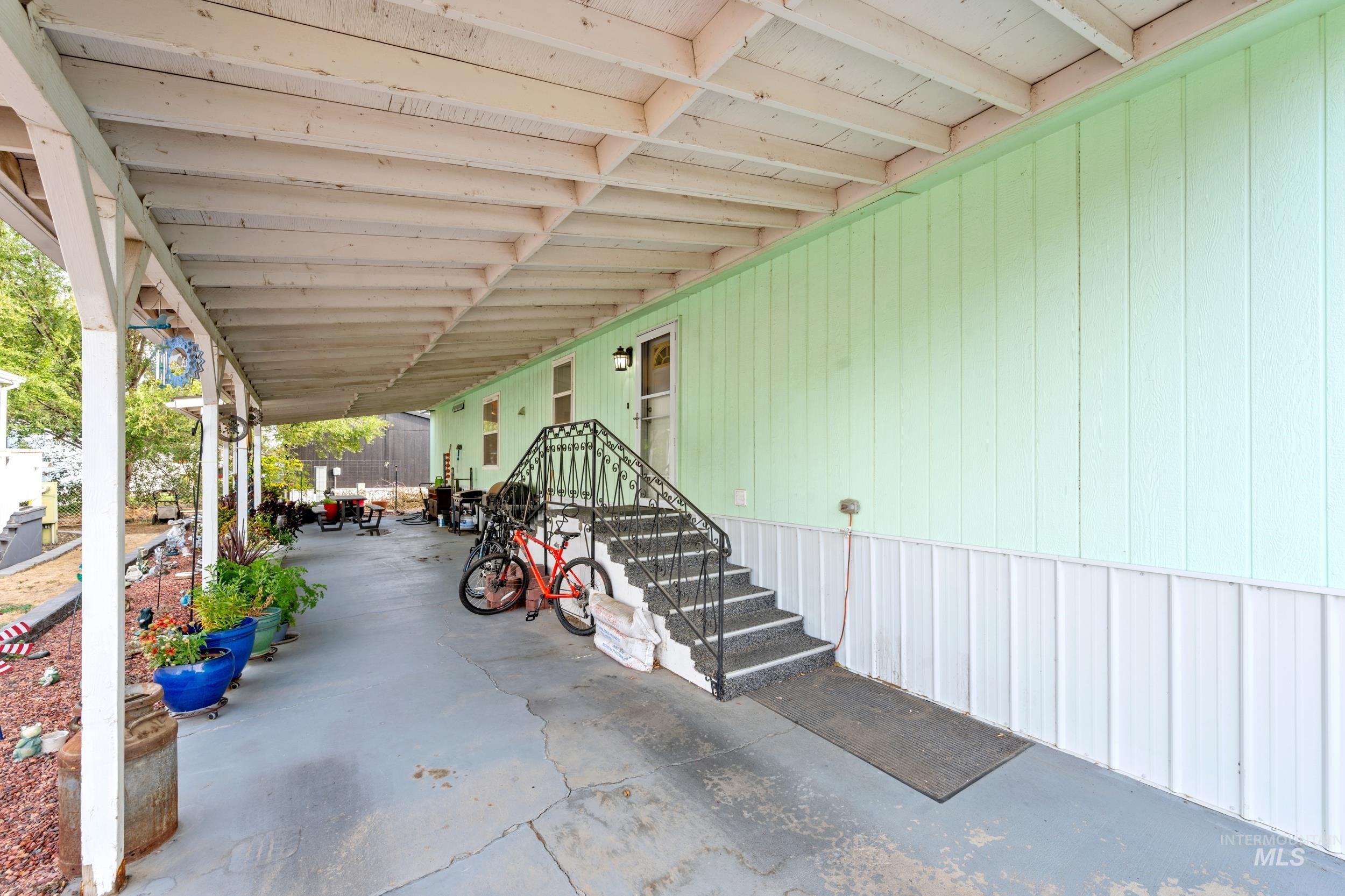 100 NW 16th St, Fruitland, Idaho 83619, 3 Bedrooms, 2 Bathrooms, Residential For Sale, Price $152,000,MLS 98962474