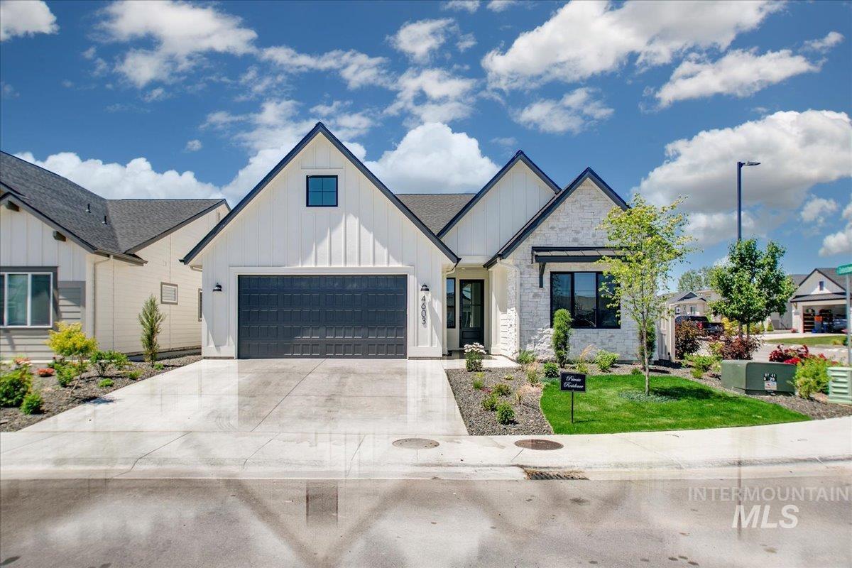 4603 S Hennessy Ave, Meridian, Idaho 83642-1020, 3 Bedrooms, 2 Bathrooms, Residential For Sale, Price $597,900,MLS 98962478