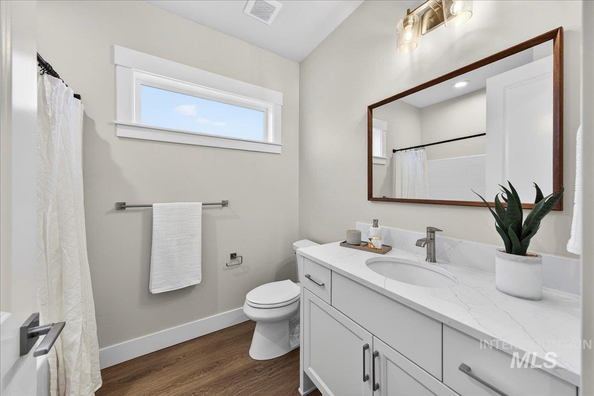 4603 S Hennessy Ave, Meridian, Idaho 83642-1020, 3 Bedrooms, 2 Bathrooms, Residential For Sale, Price $597,900,MLS 98962478