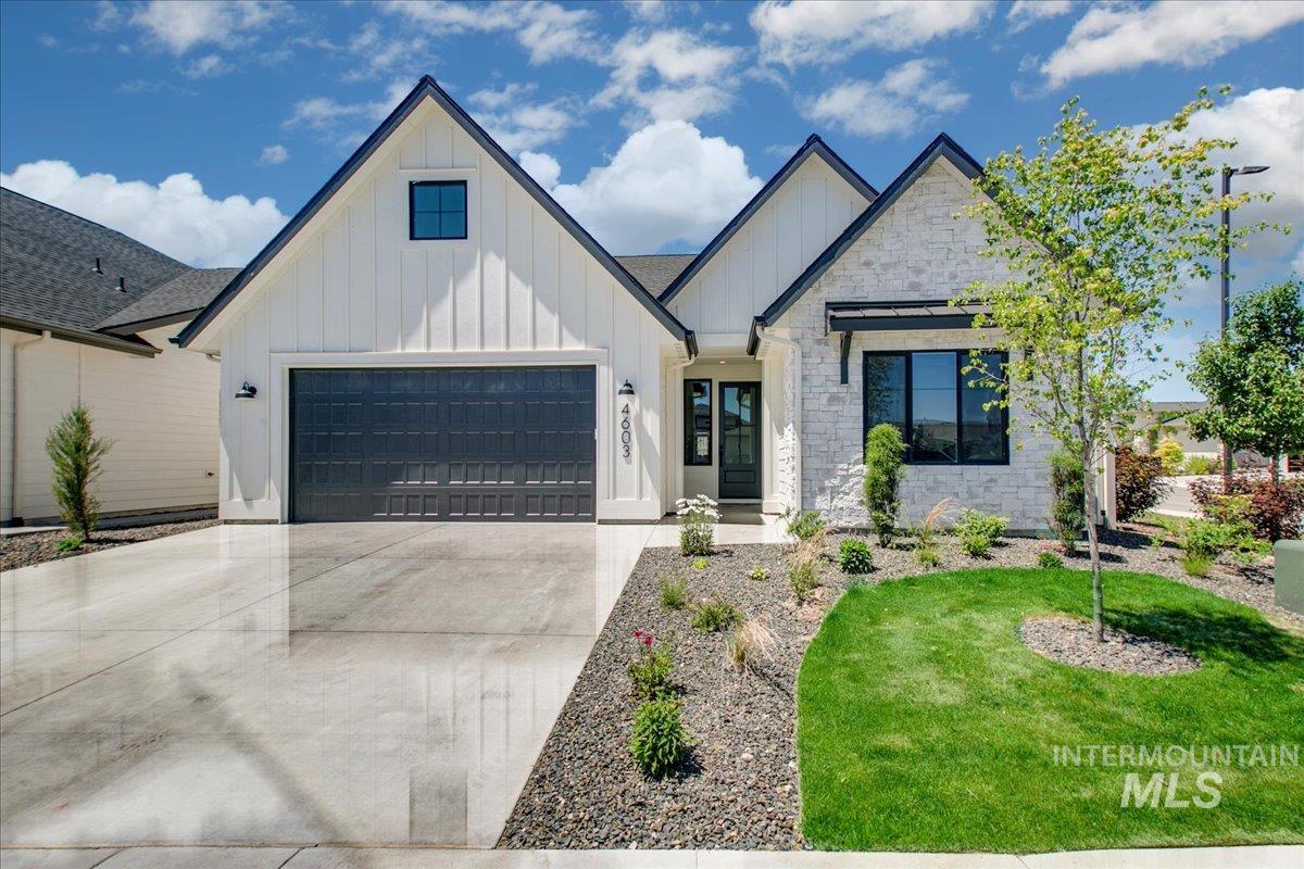 4603 S Hennessy Ave, Meridian, Idaho 83642-1020, 3 Bedrooms, 2 Bathrooms, Residential For Sale, Price $597,900,MLS 98962478