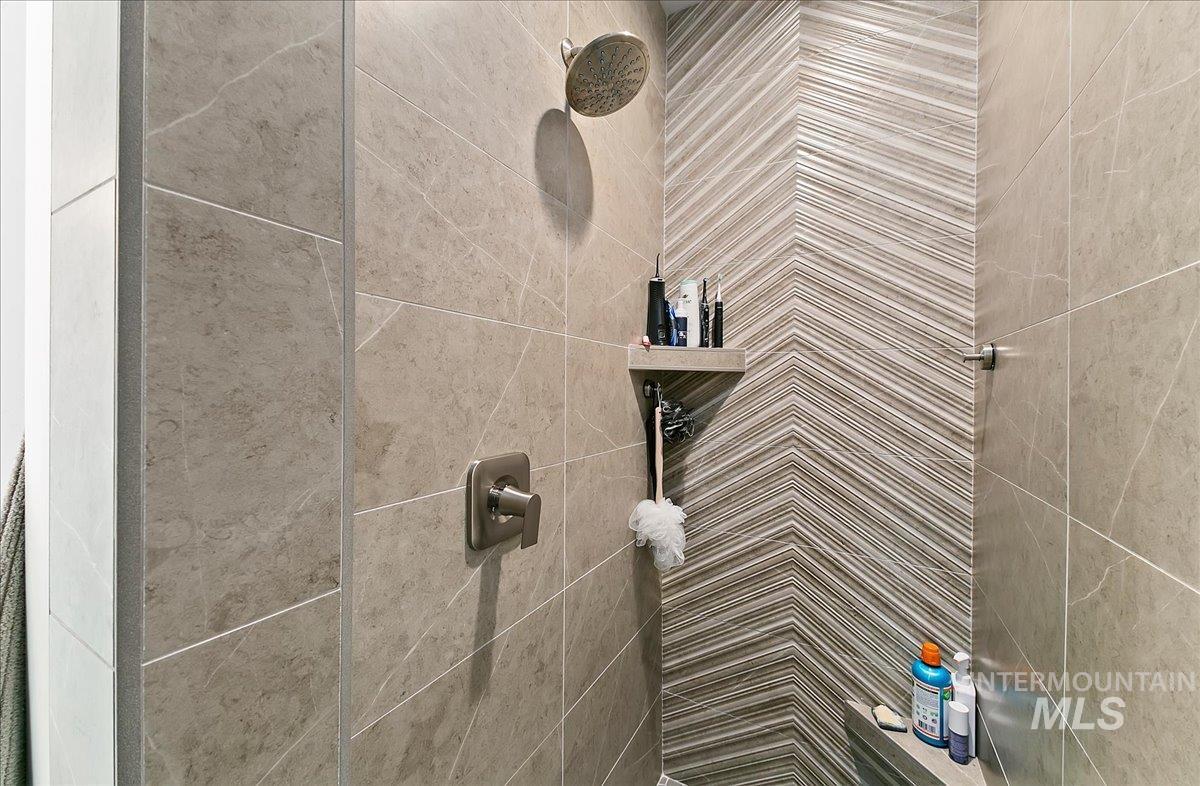 4603 S Hennessy Ave, Meridian, Idaho 83642-1020, 3 Bedrooms, 2 Bathrooms, Residential For Sale, Price $597,900,MLS 98962478